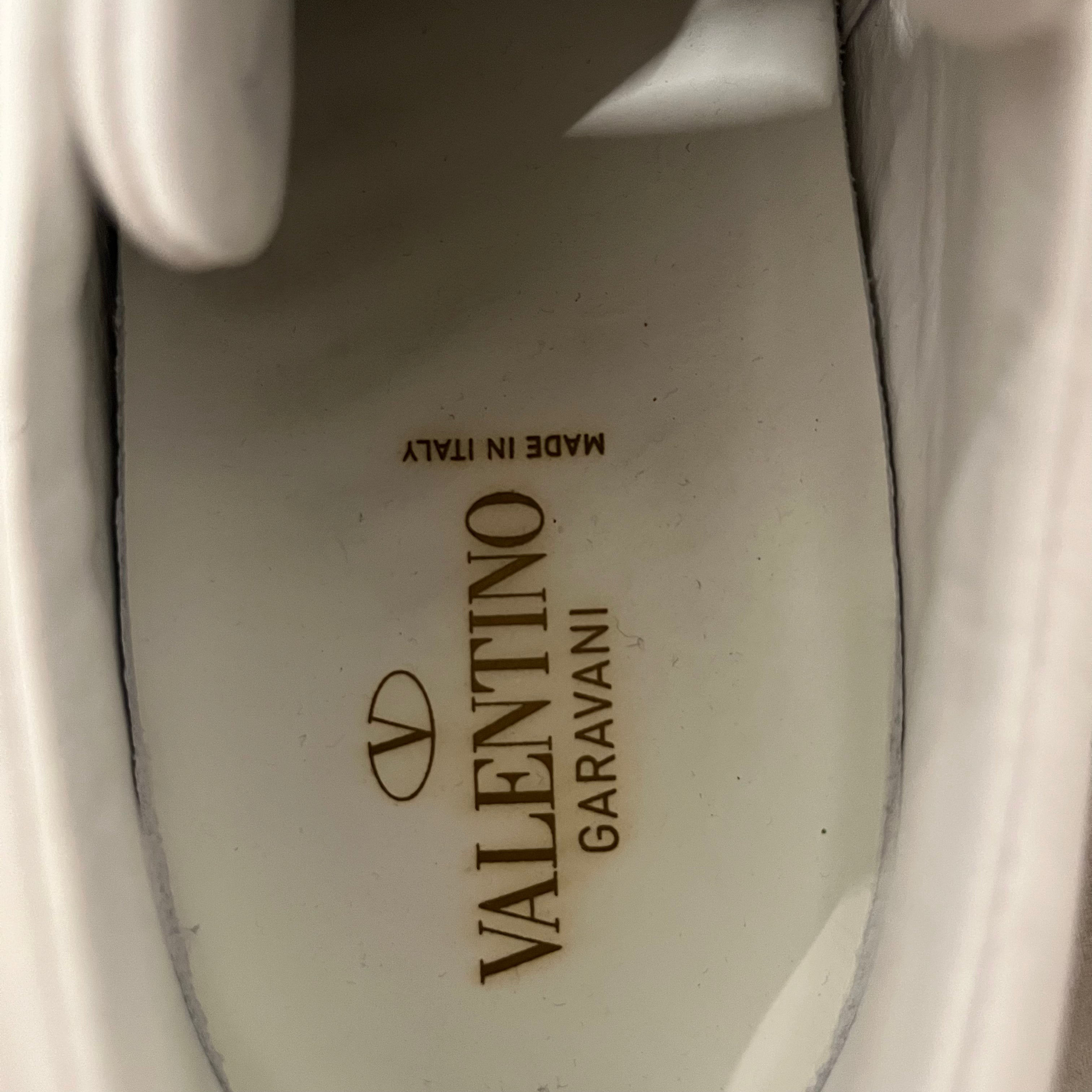 VALENTINO/Low-Sneakers/EU 43.5/Leather/WHT/valentino buckl strap wht shoe view 4