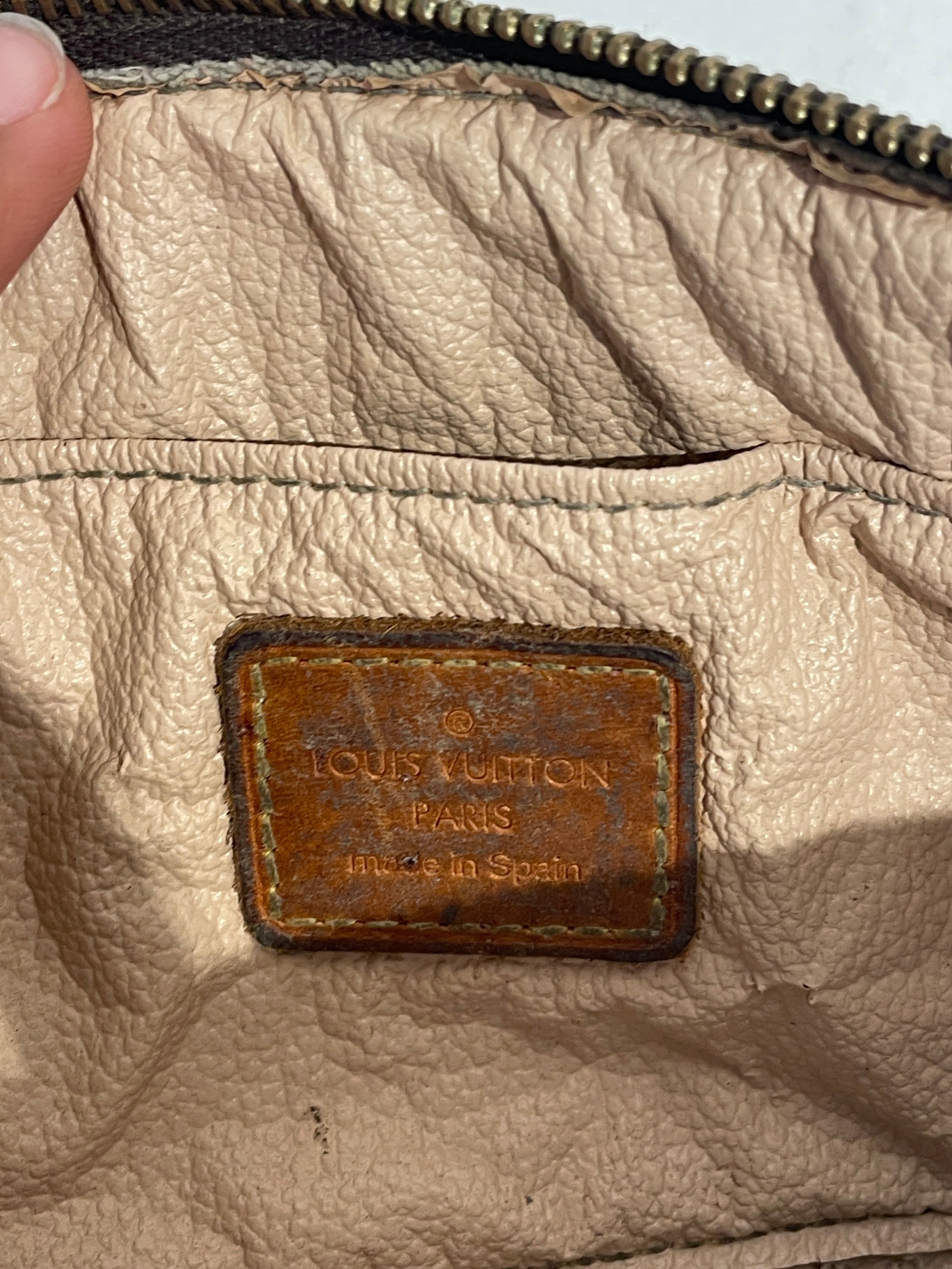 LOUIS VUITTON/Pouch/Leather/BRW/Monogram Cosmetic Bag view 3