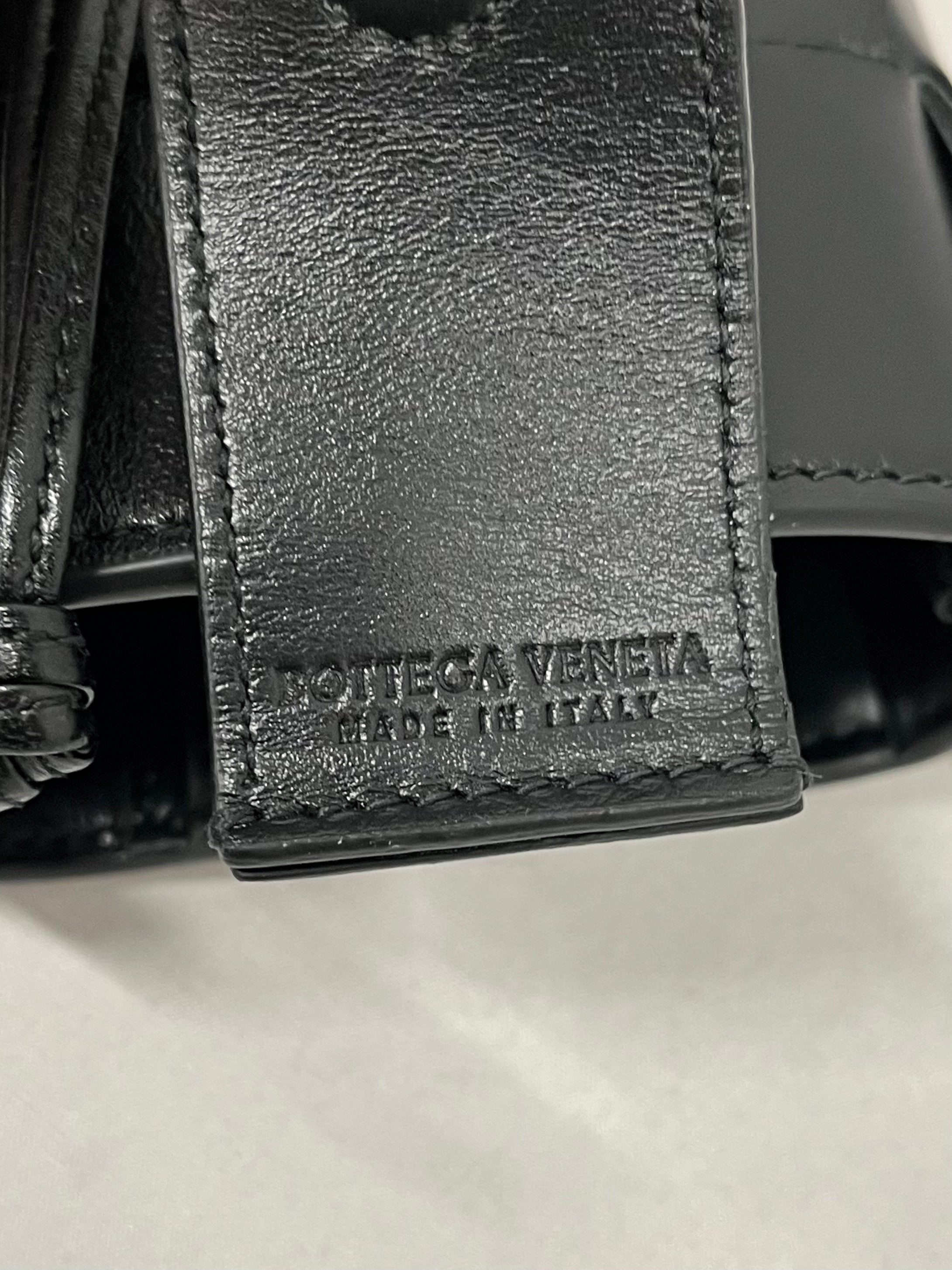 BOTTEGA VENETA/Cross Body Bag/Leather/BLK/INTRECCIATO SHOULDER POUCH view 3