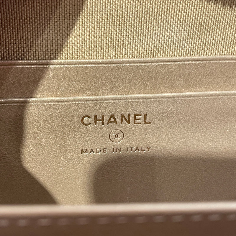 CHANEL/Cross Body Bag/Lambskin/PNK/QUILTED CC PEARL CRUSH