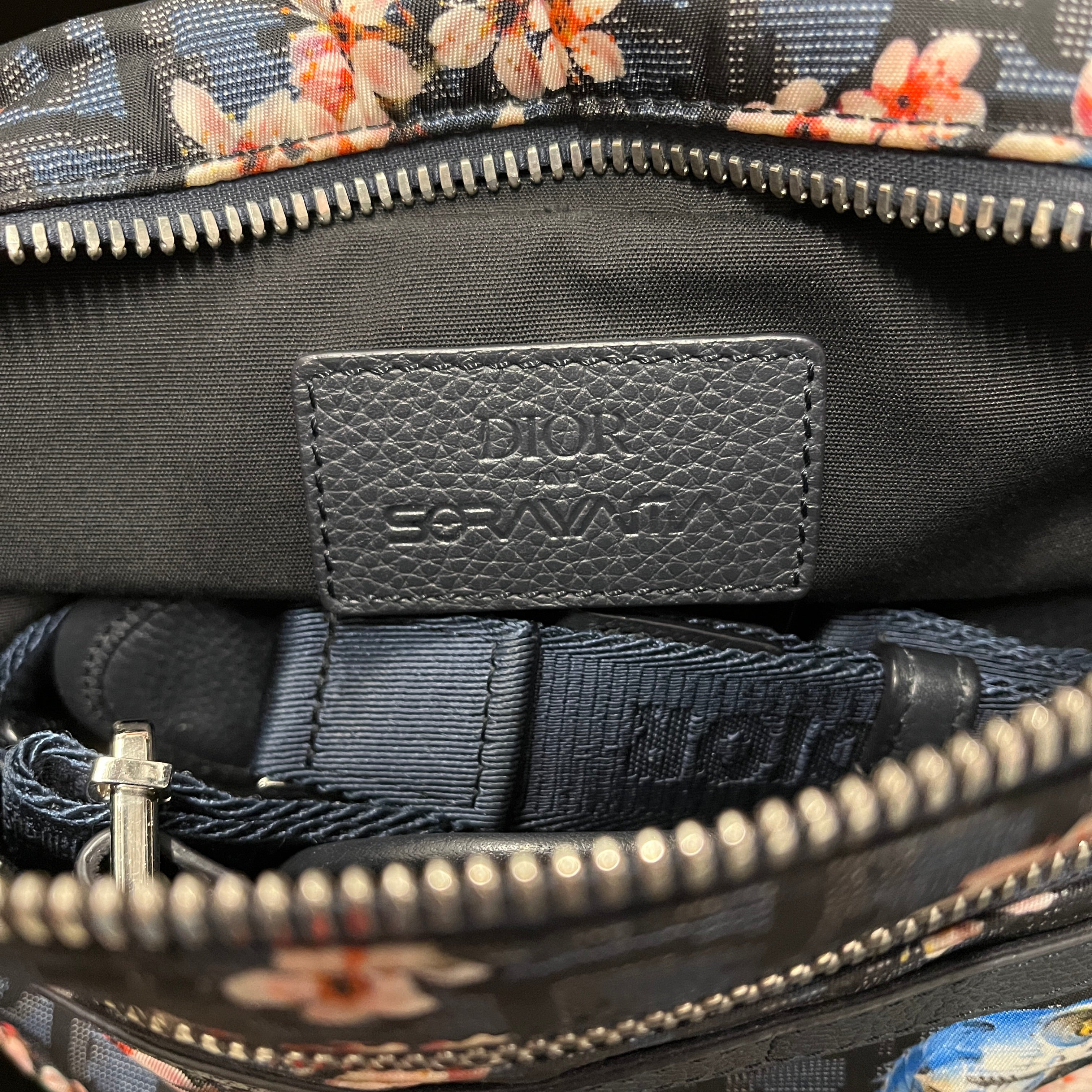 SOROYAMA/Christian Dior/Cross Body Bag/Monogram/NVY/FLORAL SAFARI MESSENGER view 4