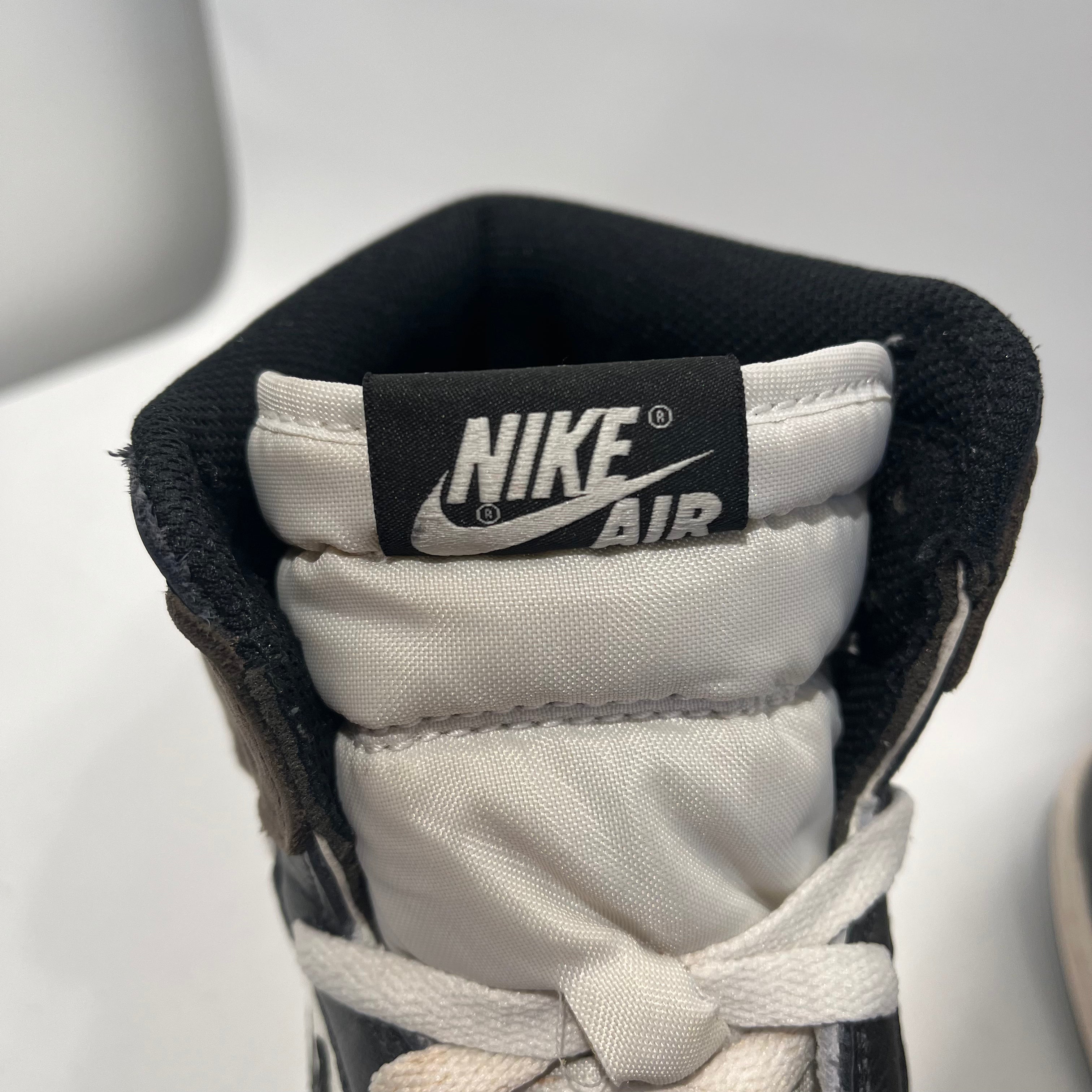 NIKE/AIR JORDAN 1 RETRO HIGH OG/Hi-Sneakers/US 11/Leather/WHT/555088-105 view 4