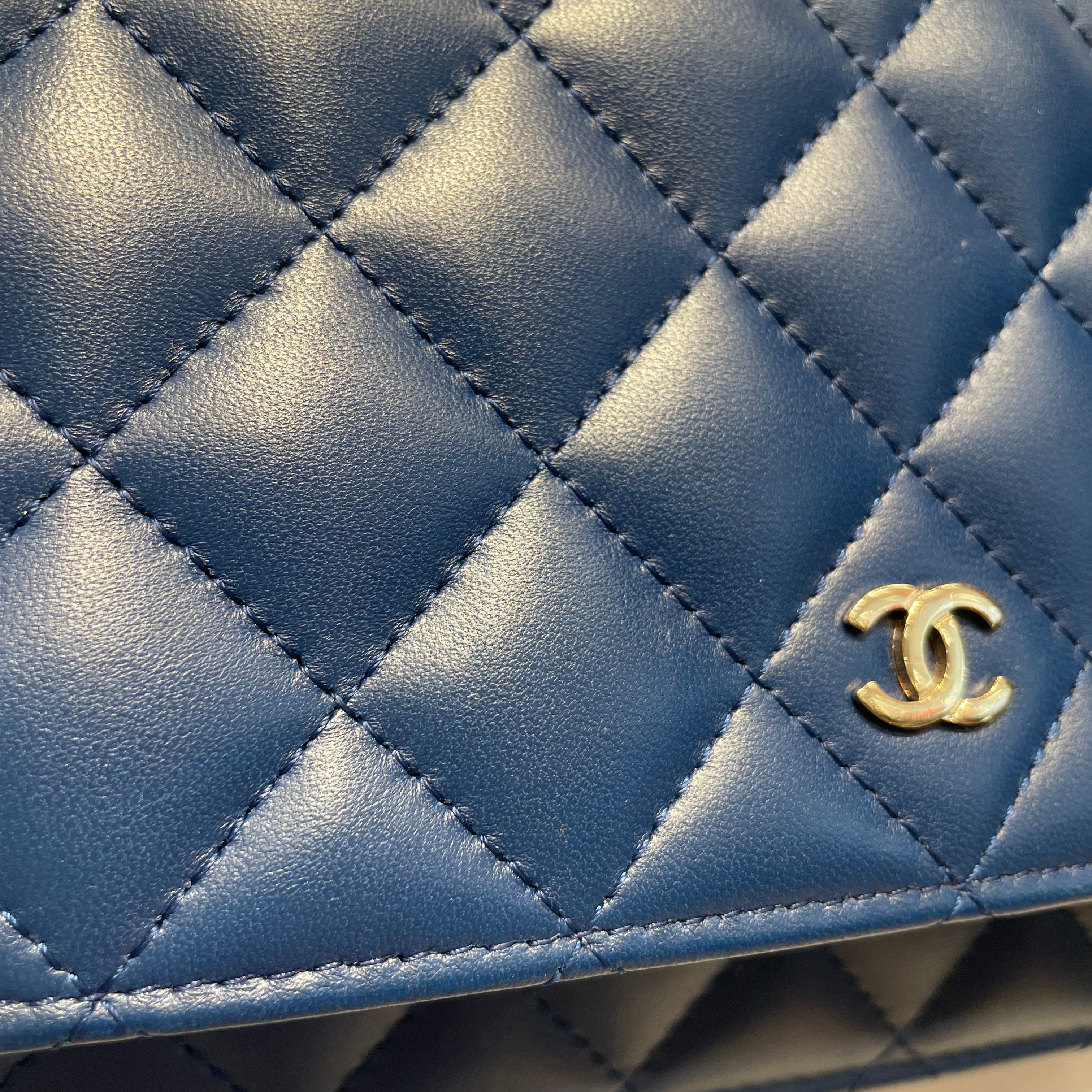 CHANEL/Cross Body Bag/Leather/BLU/Wallet On Chain view 5