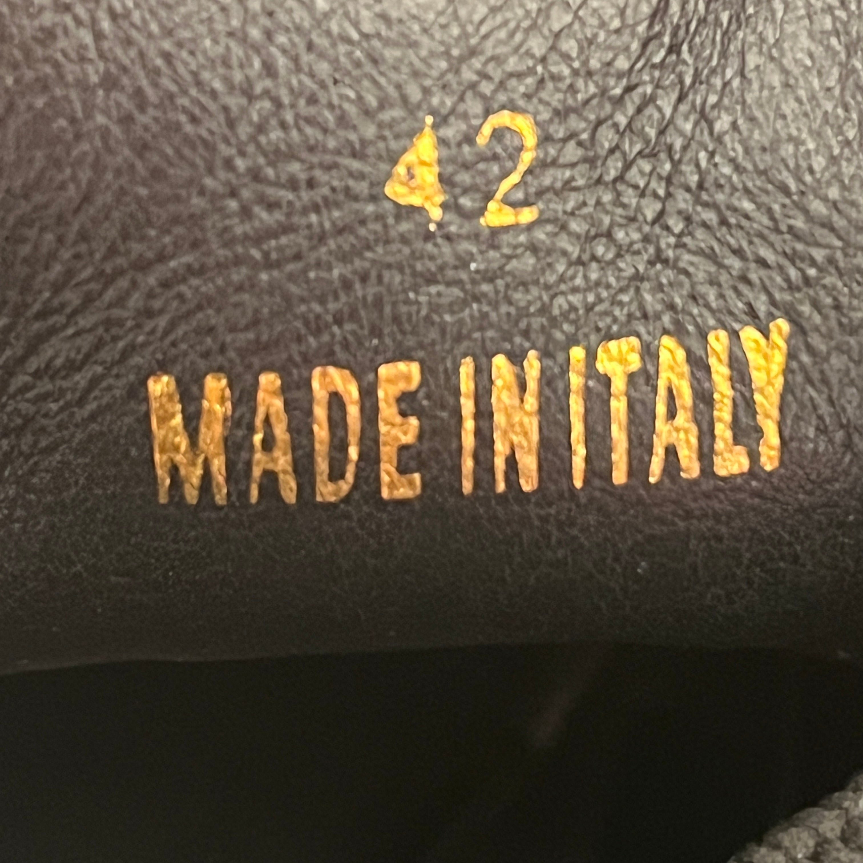 VERSACE/Low-Sneakers/EU 42/Leather/BLK/ view 3