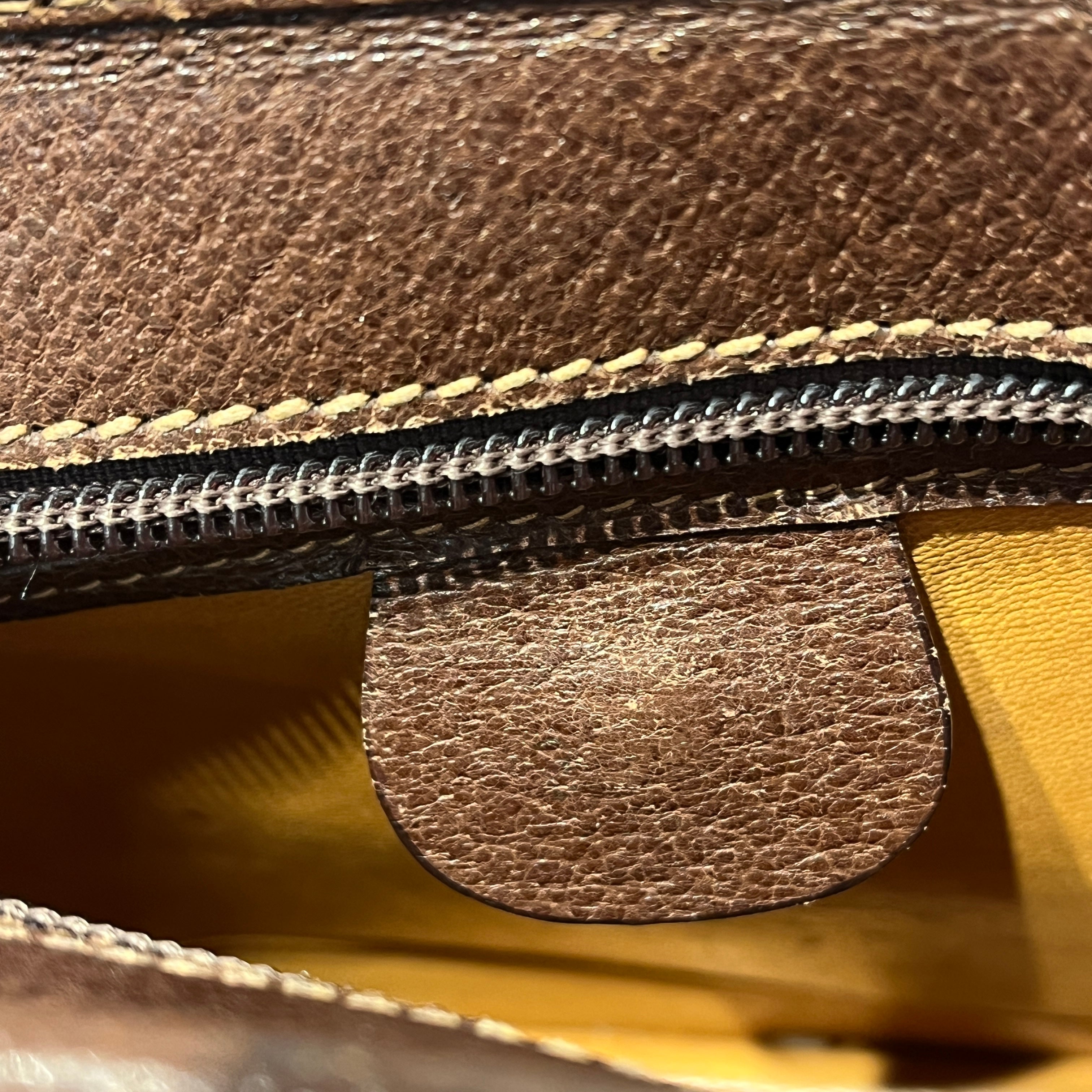 GUCCI/Bag/Leather/BRW/vintage camera bag view 6