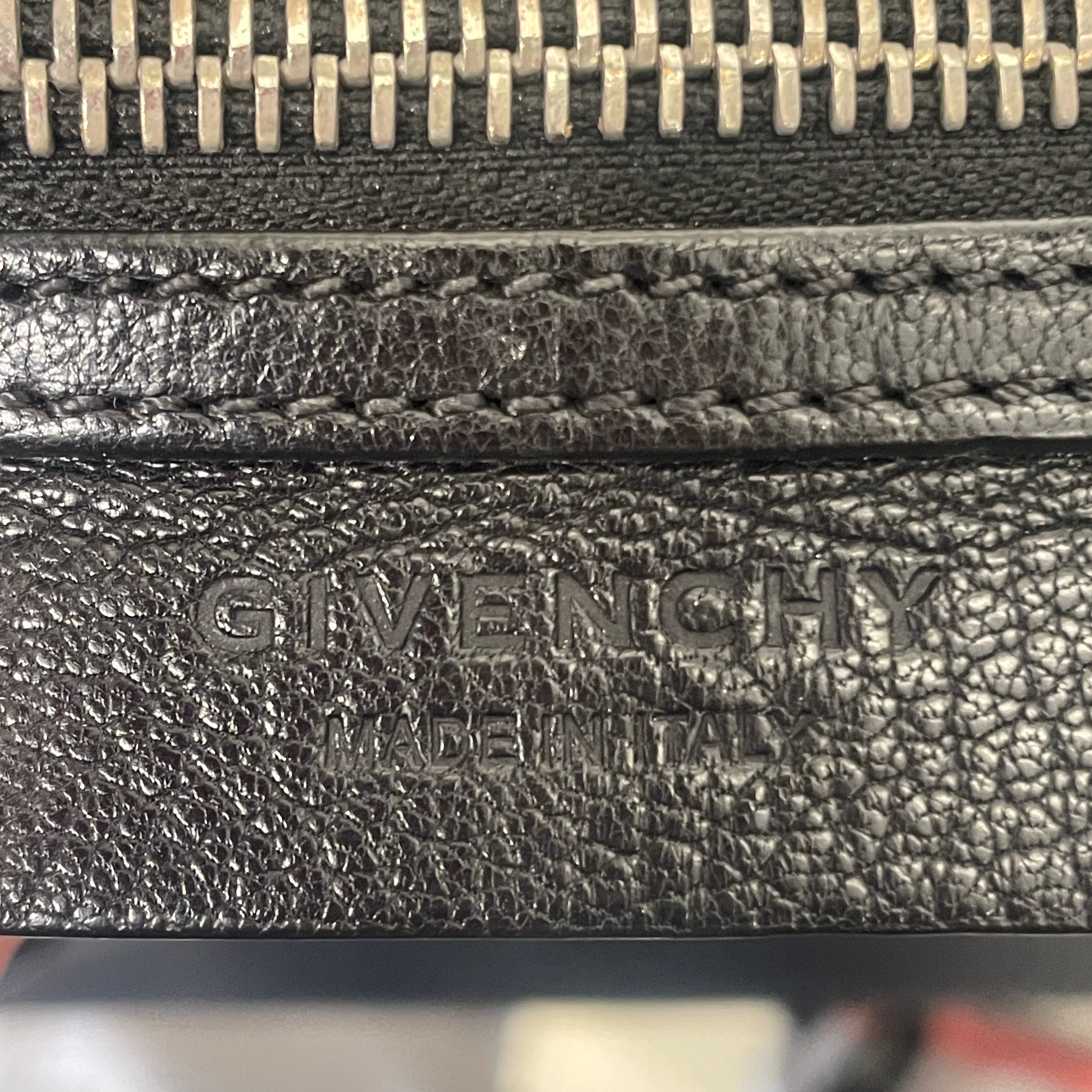 GIVENCHY/Bag/Leather/BLK/Antigona view 3