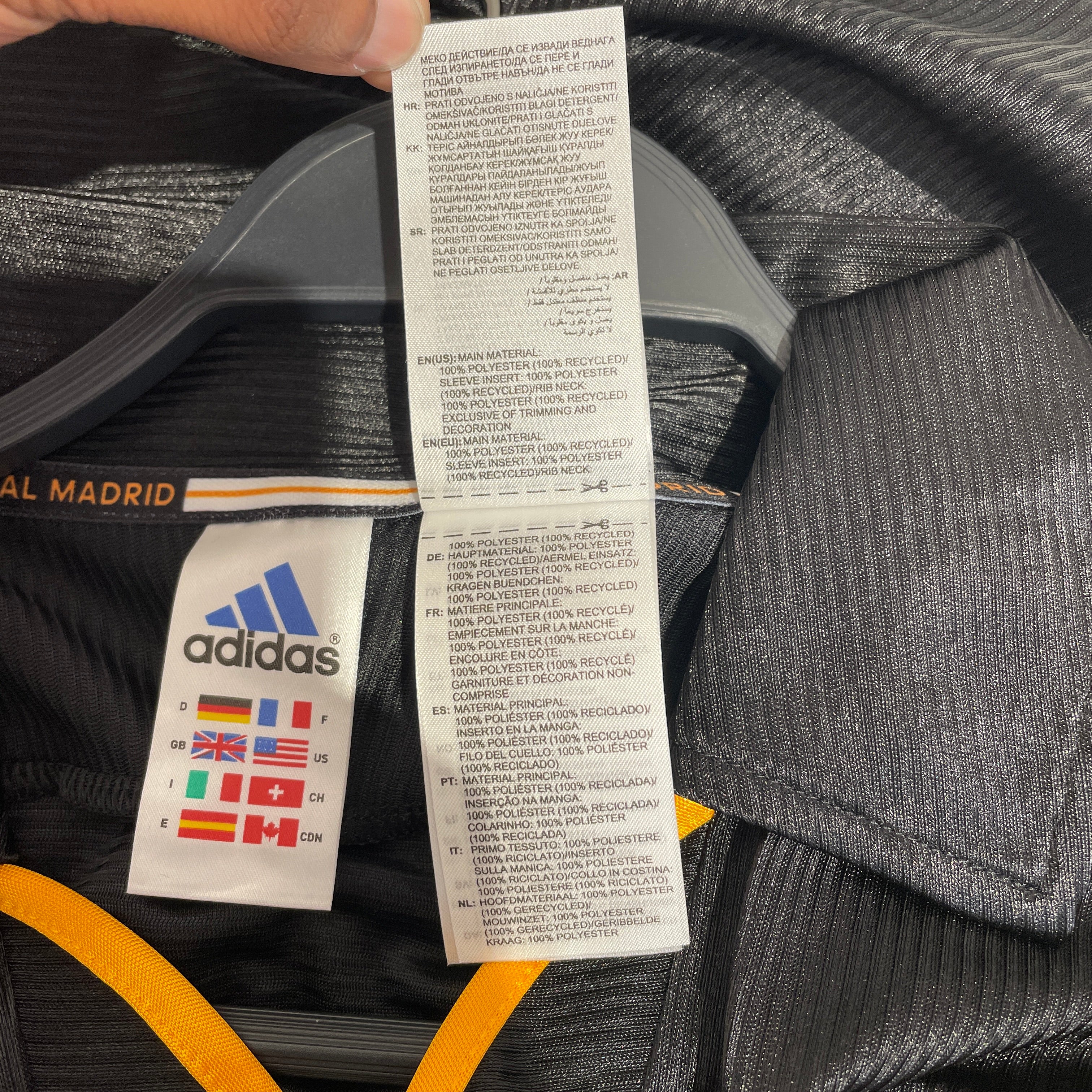 adidas/T-Shirt/M/Polyester/BLK/Graphic/REAL MADRID AWAY JERSEY view 6