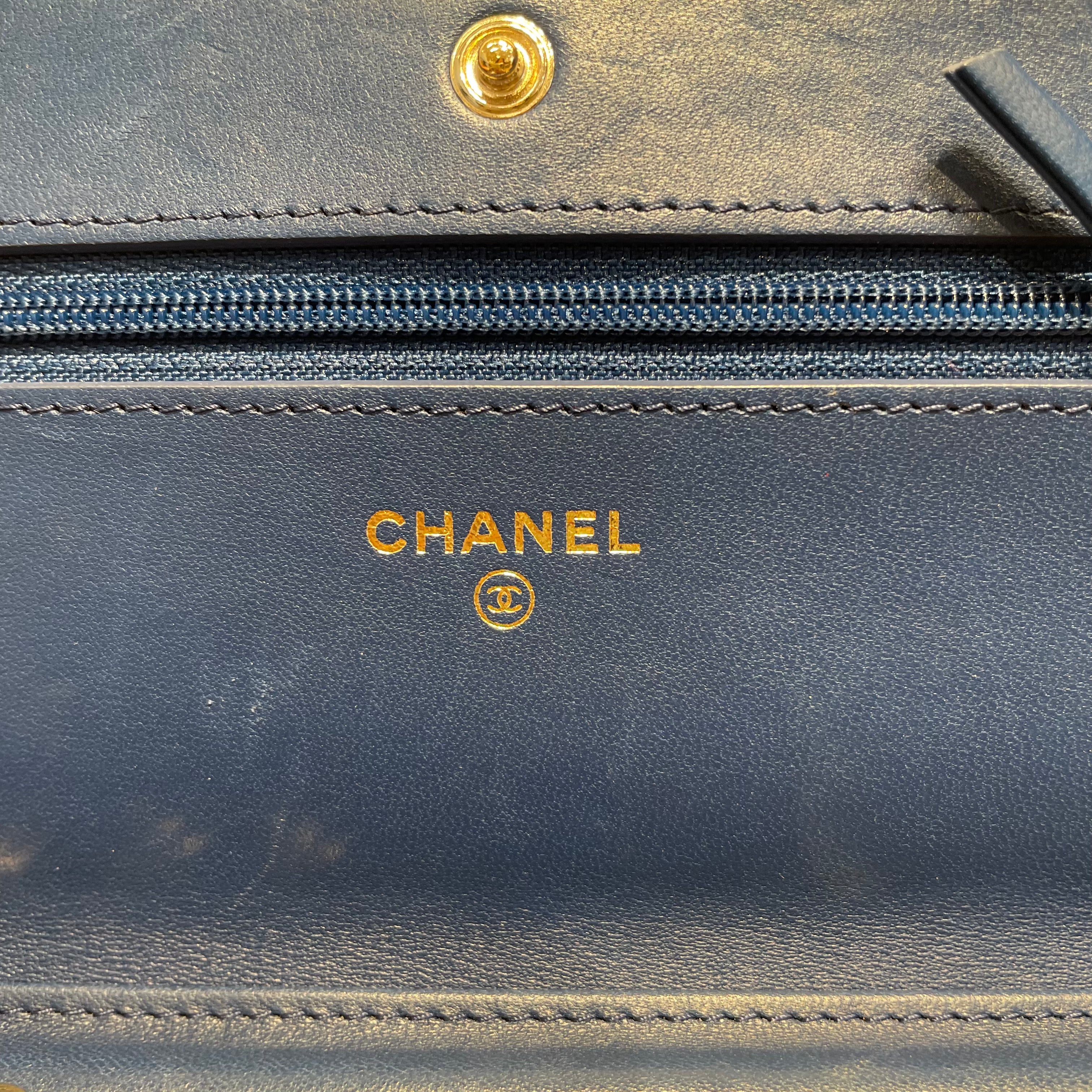 CHANEL/Cross Body Bag/Leather/BLU/Wallet On Chain view 4