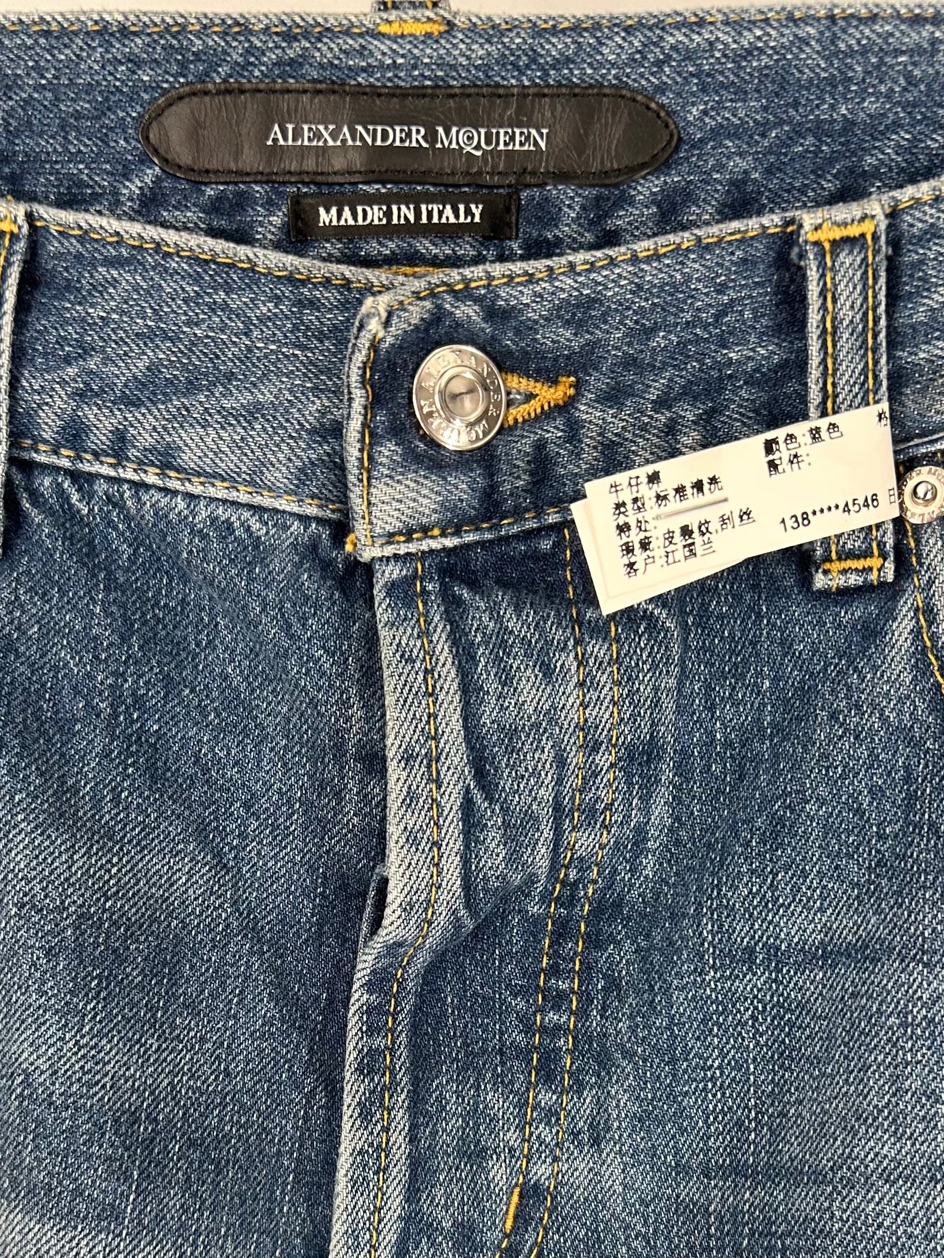 Alexander McQueen/Straight Pants/46/Denim/BLU/distressed darker fabric under view 3
