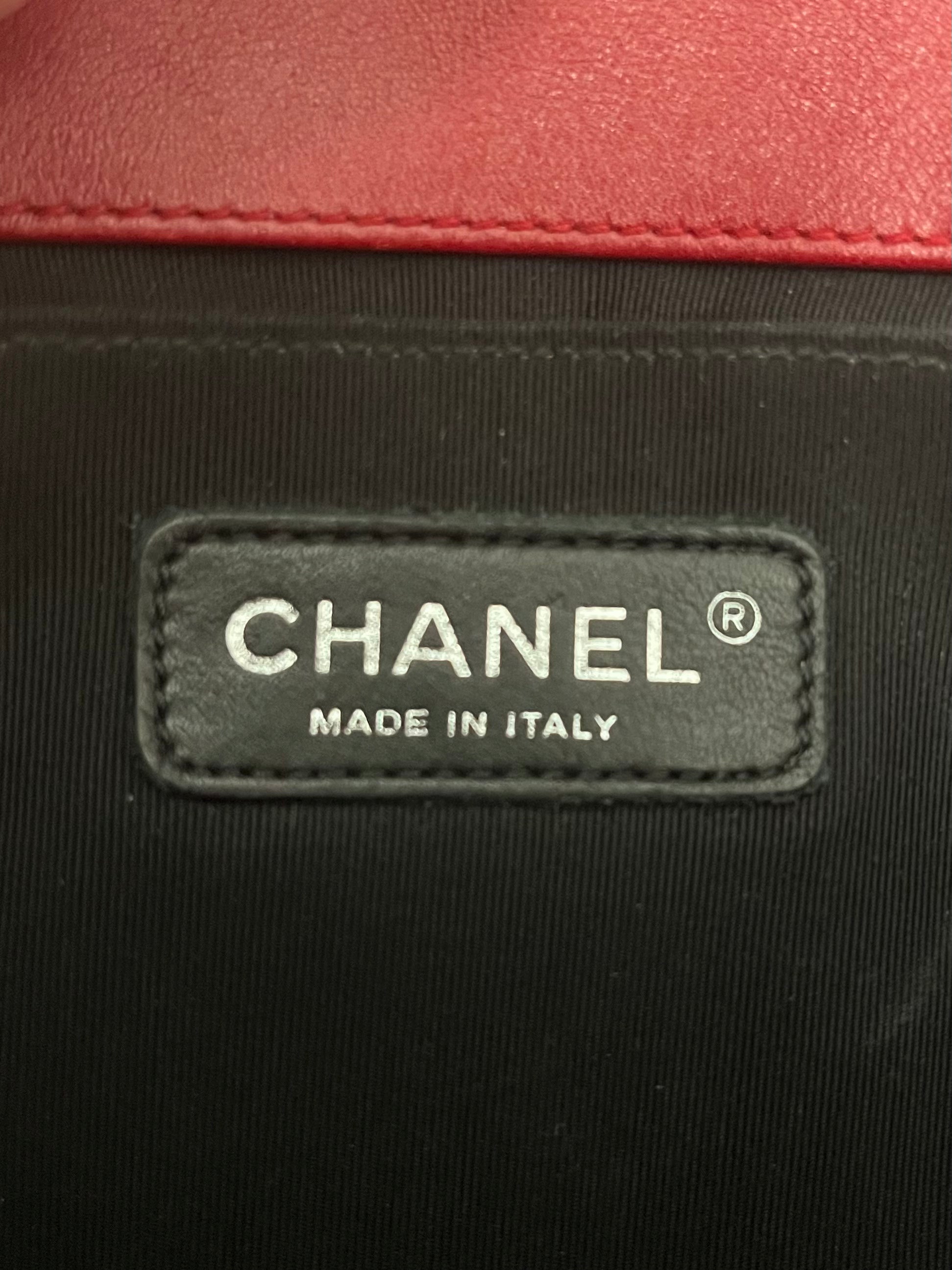 CHANEL/Cross Body Bag/Leather/RED/BOY FLAP PATENT RED 20488231 view 3