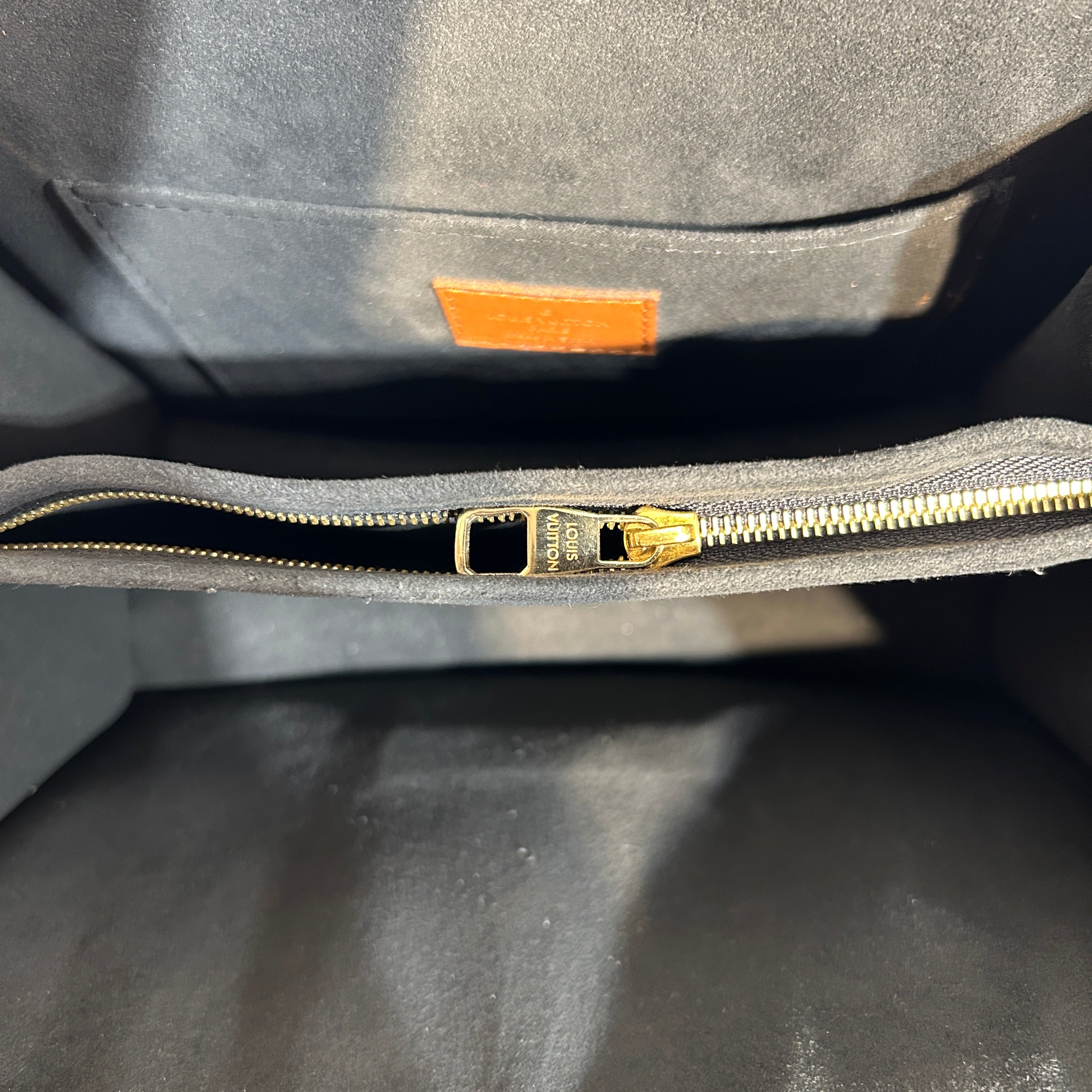LOUIS VUITTON/Bag/Monogram/Leather/BRW/Monogram Dauphine view 4