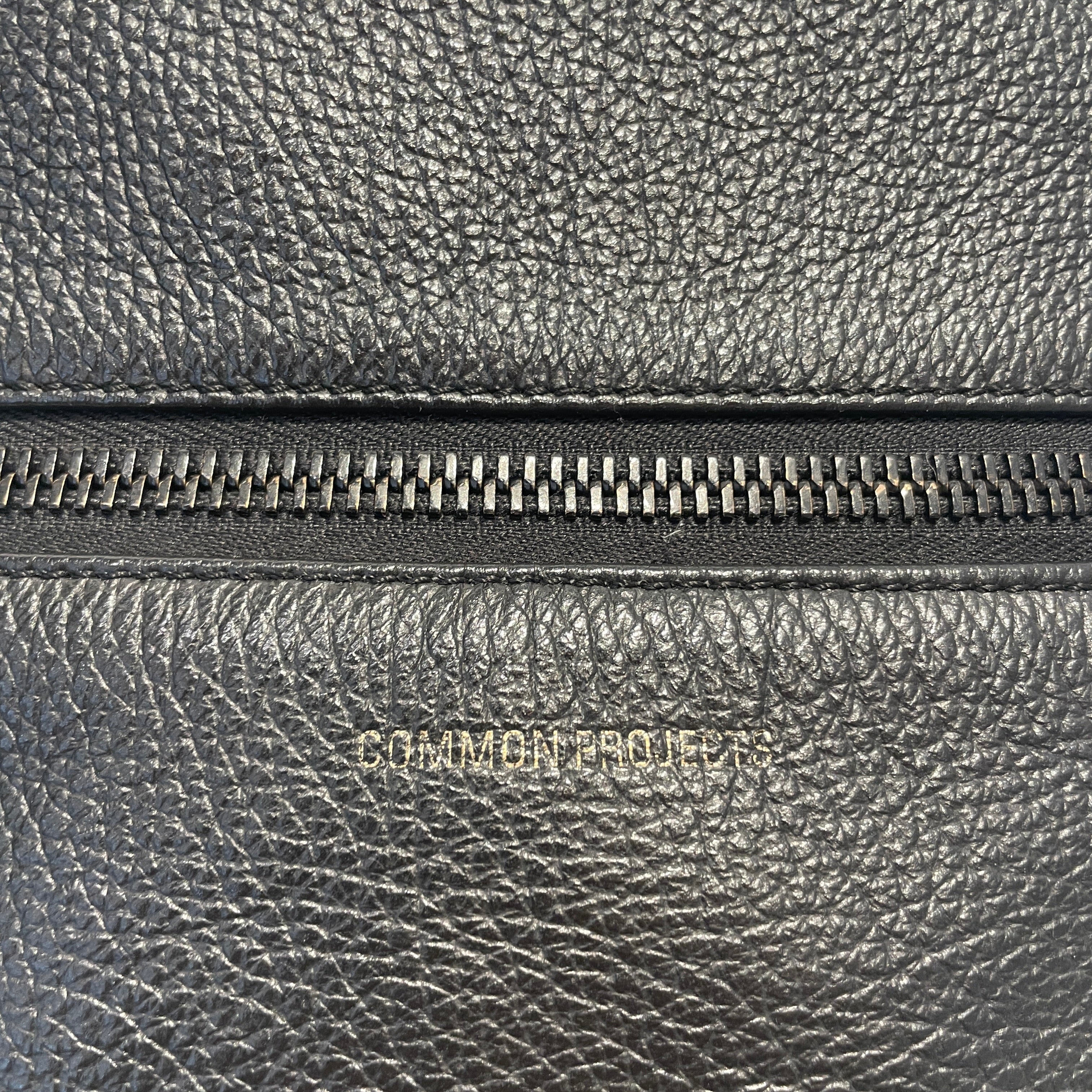 COMMON PROJECTS/Backpack/Leather/BLK/leather backpack view 3