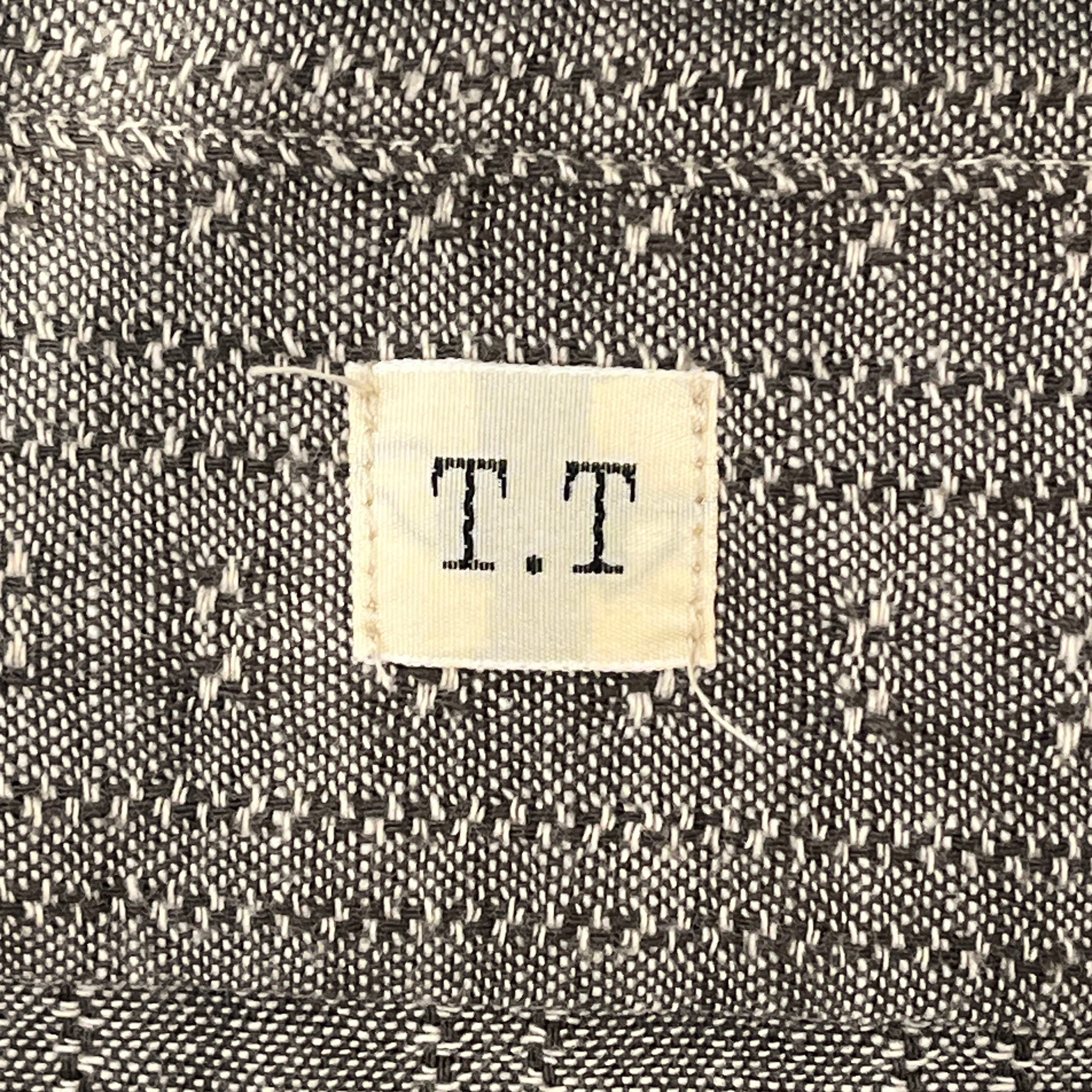 Taiga Takahashi/LS Shirt/16/Cotton/KHK/Band Collar/JACQUARD/PEARLESCENT BUTTONS view 3