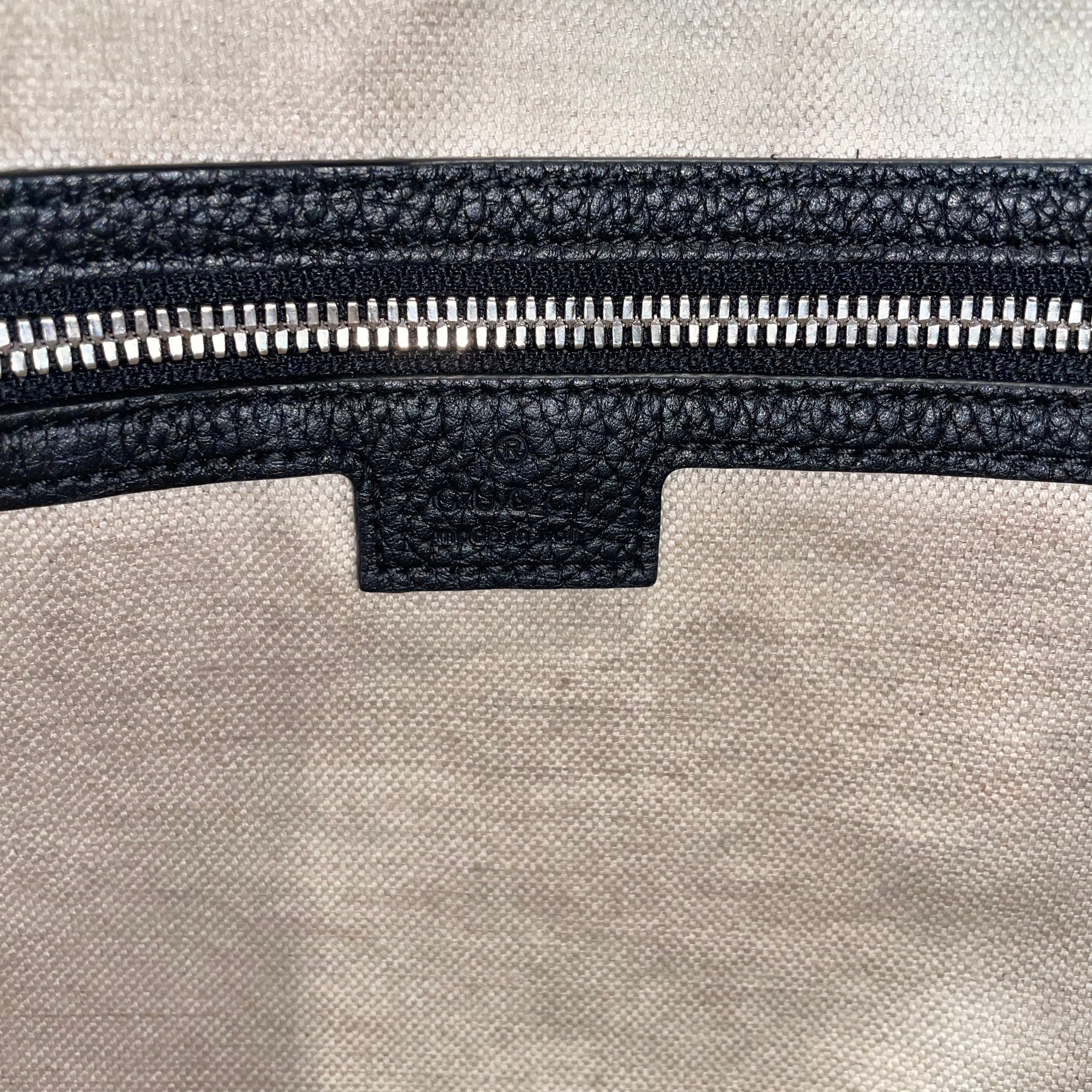 GUCCI/Cross Body Bag/Leather/BLK/jumbo messenger view 4