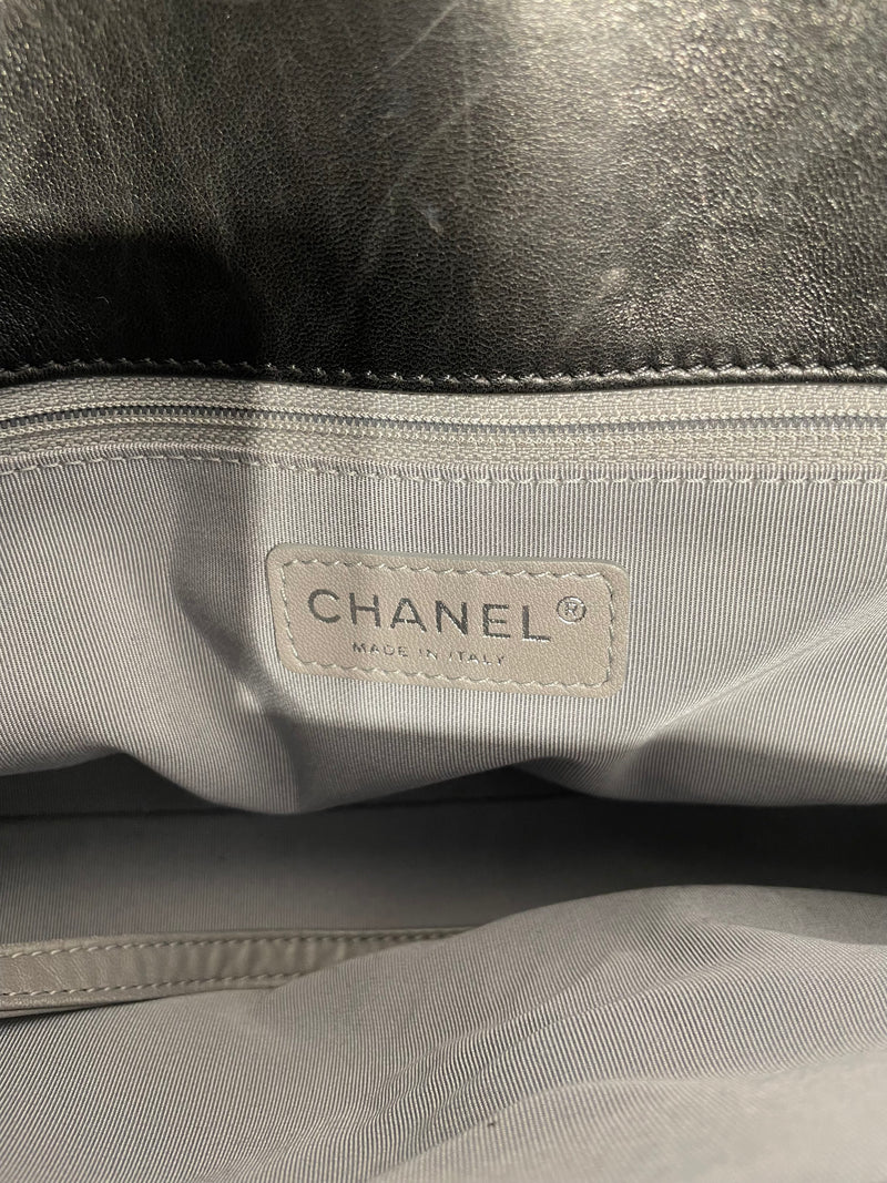 CHANEL/Bag/Leather/BLK/VINYL XL LIPSTICK TOTE