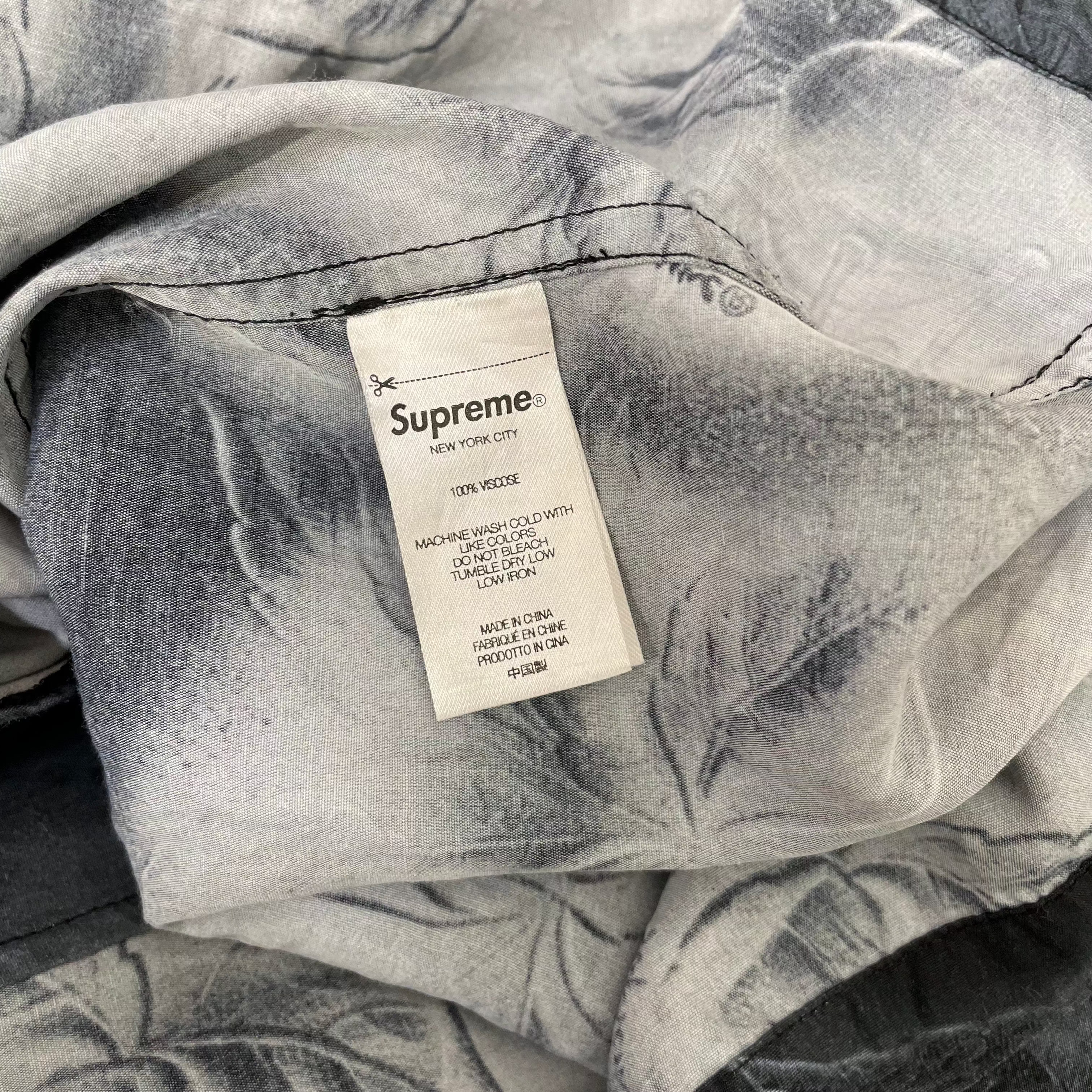 Supreme/SS Shirt/L/GRY/All Over Print/CHERRIES SS 2023 view 4