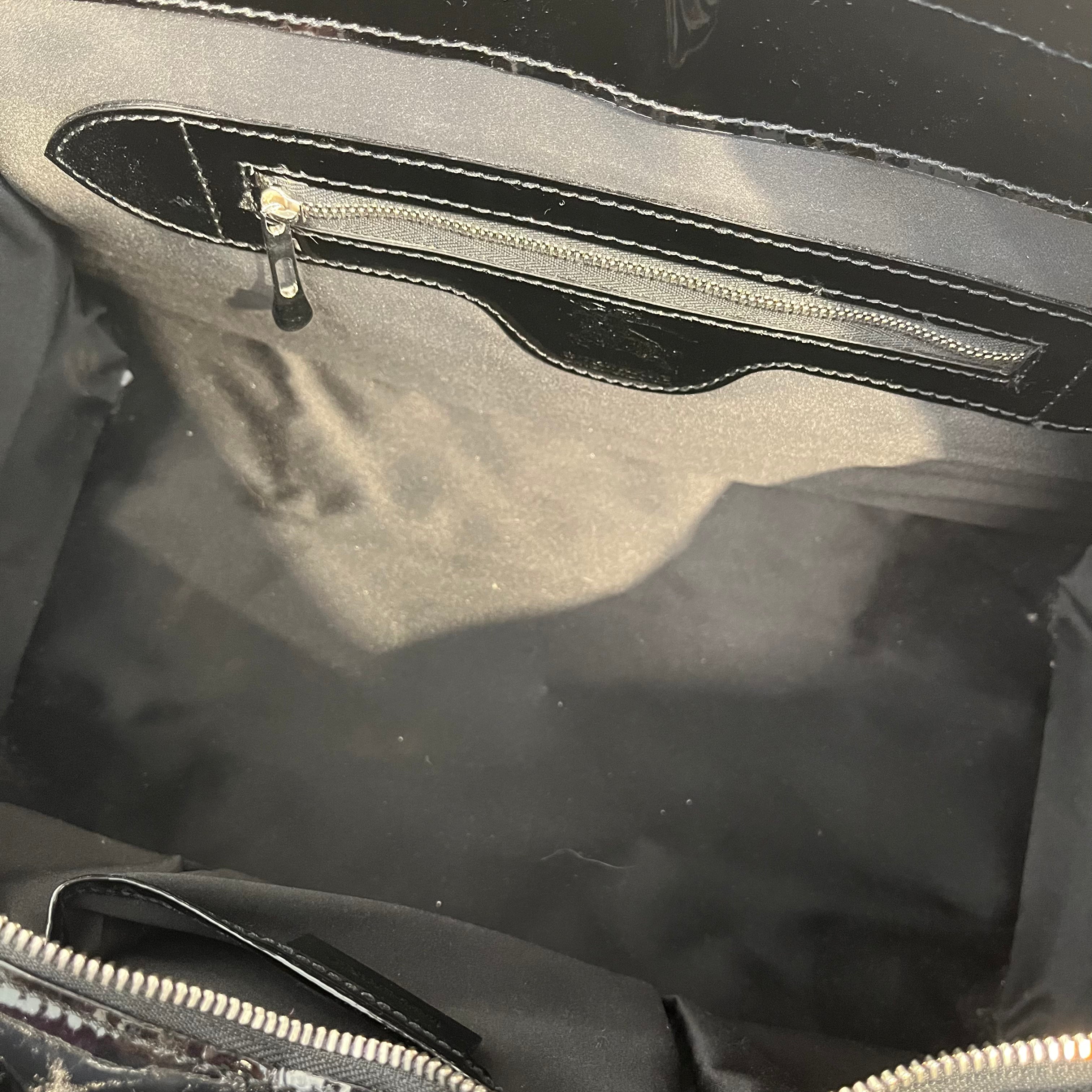 BURBERRY/Hand Bag/Leather/BLK/lock and key quilted patent view 4