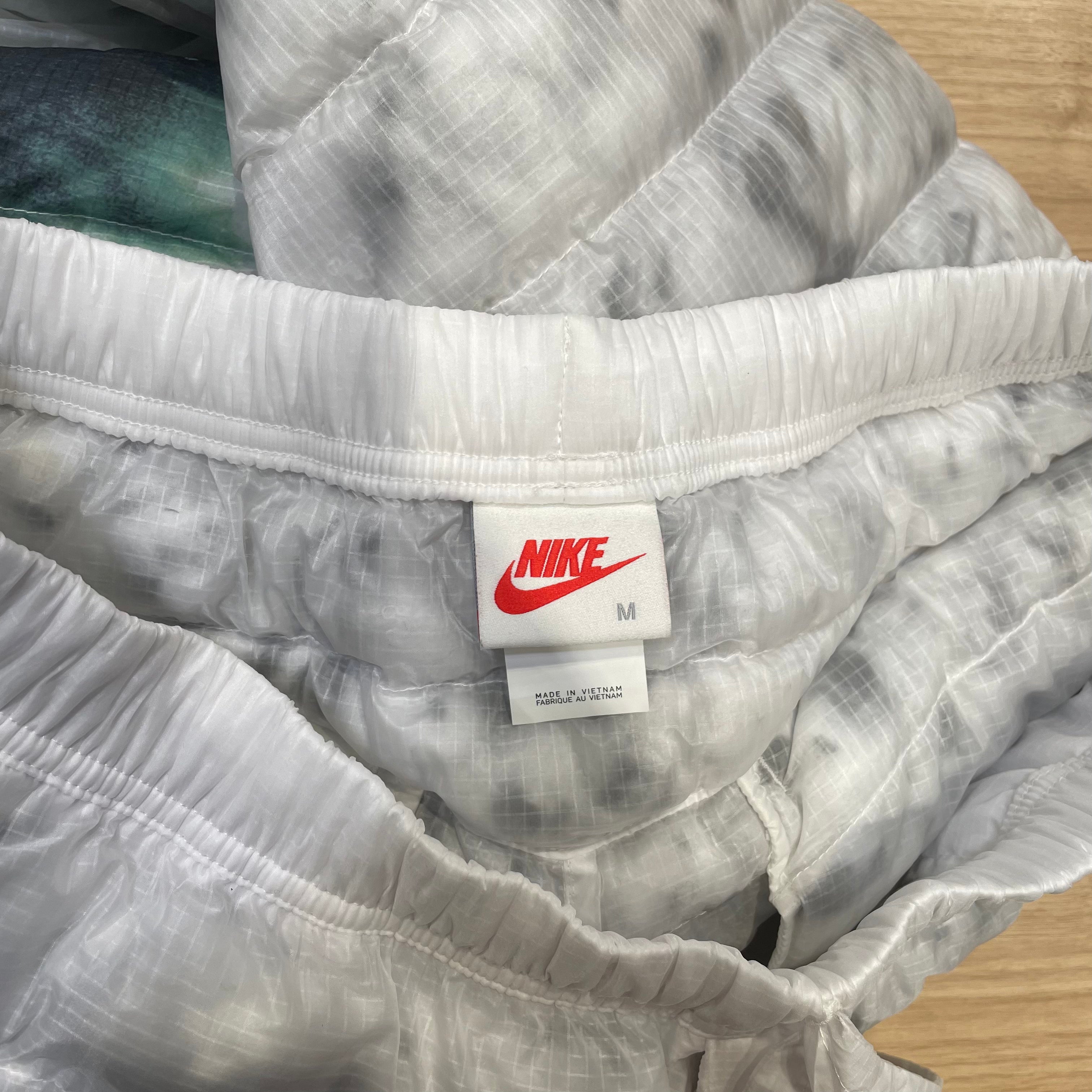 NIKE/STUSSY/Pants/M/WHT/Graphic/GREEN ON LEG STUSSY view 3
