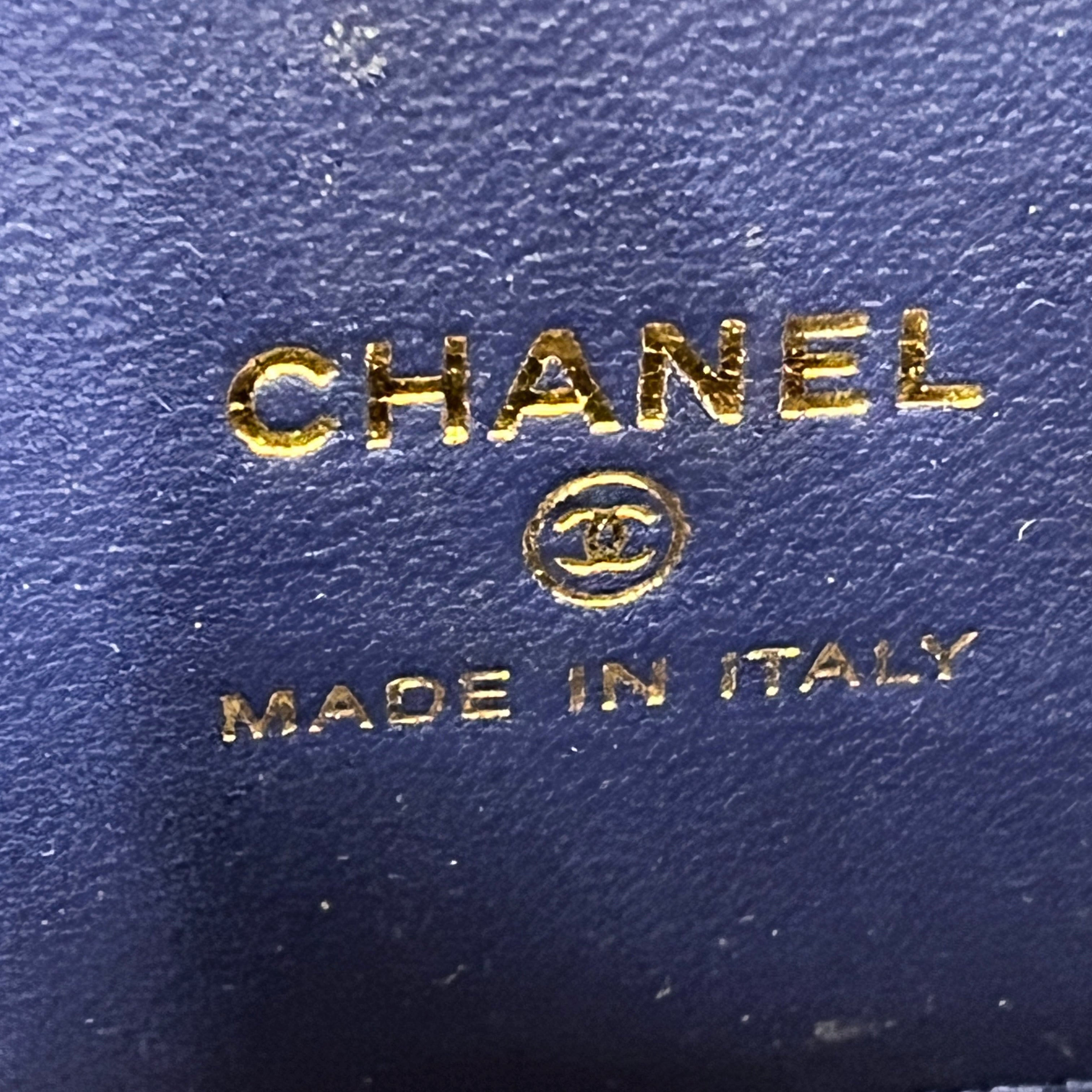 CHANEL/Cross Body Bag/Leather/BLU/canity handbag w/ chain kit view 4