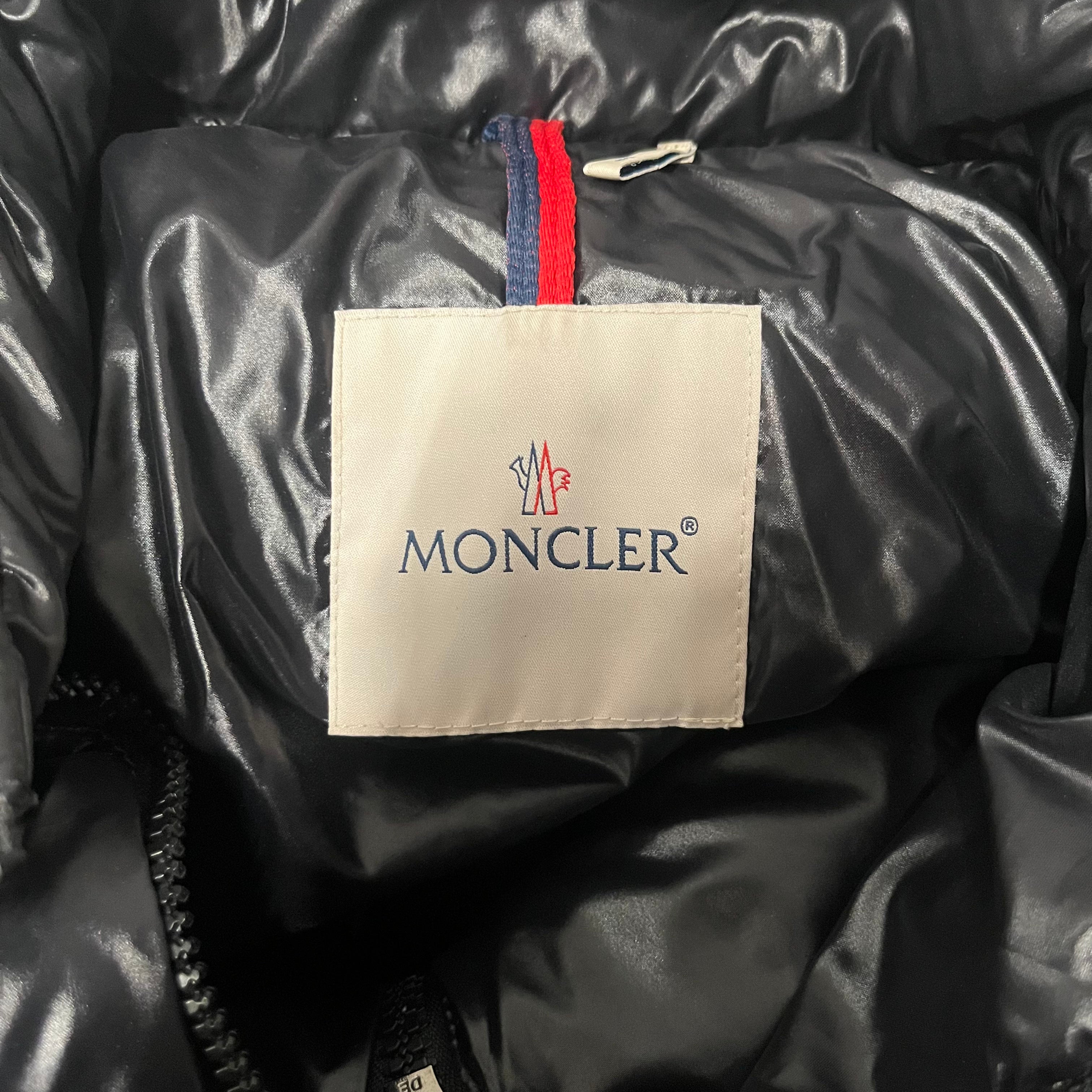 MONCLER/Puffer Vest/BLK/Duck Graphic view 3