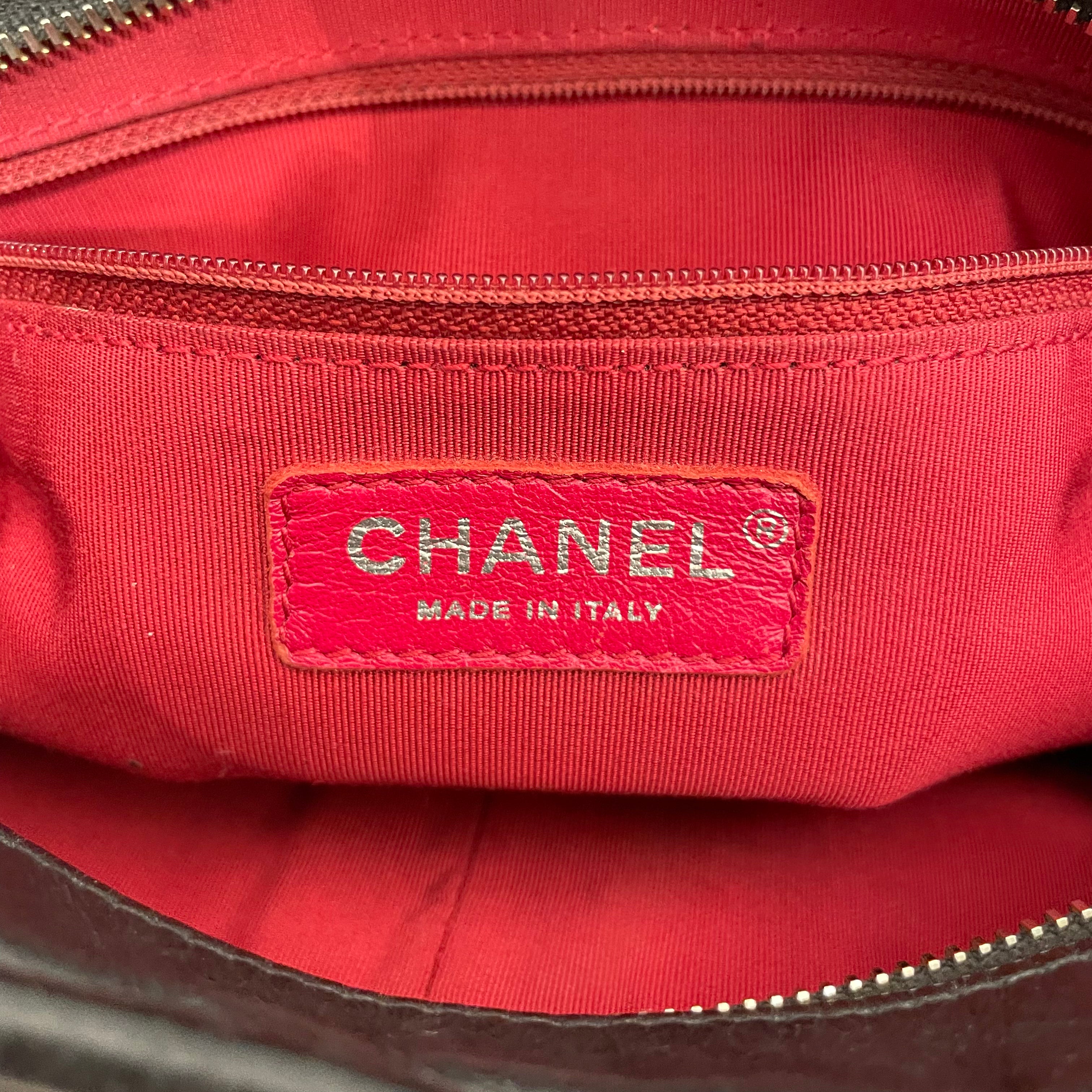 CHANEL/Cross Body Bag/M/Leather/BLK/GABRIELLE LEATHER CROSSBODY view 5