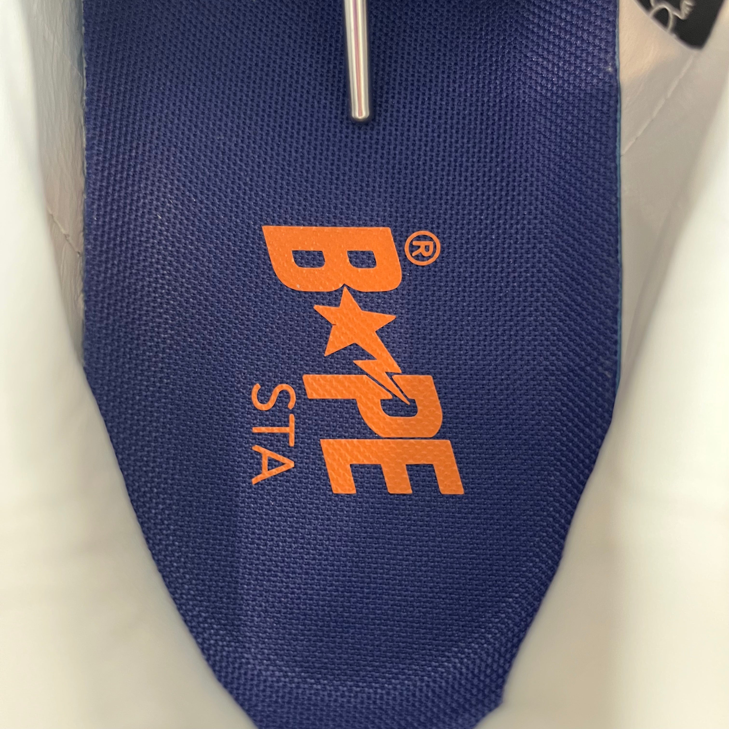 BAPE STA!/Low-Sneakers/US 11/Leather/WHT/Weiss Blue/Orange view 3