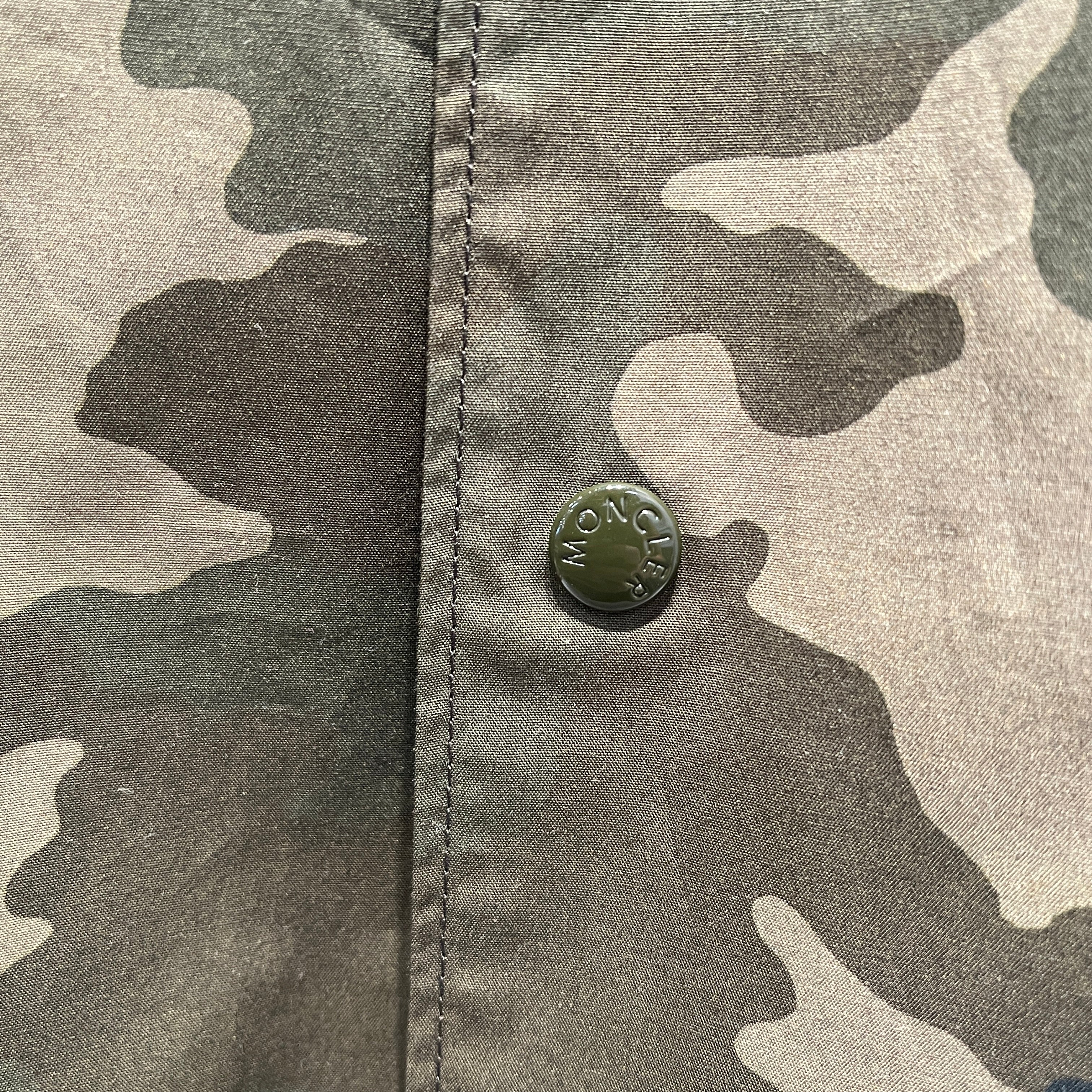 MONCLER/SS Shirt/L/Cotton/GRN/Camouflage/CAMO CAMP BUTTON DOWN view 6