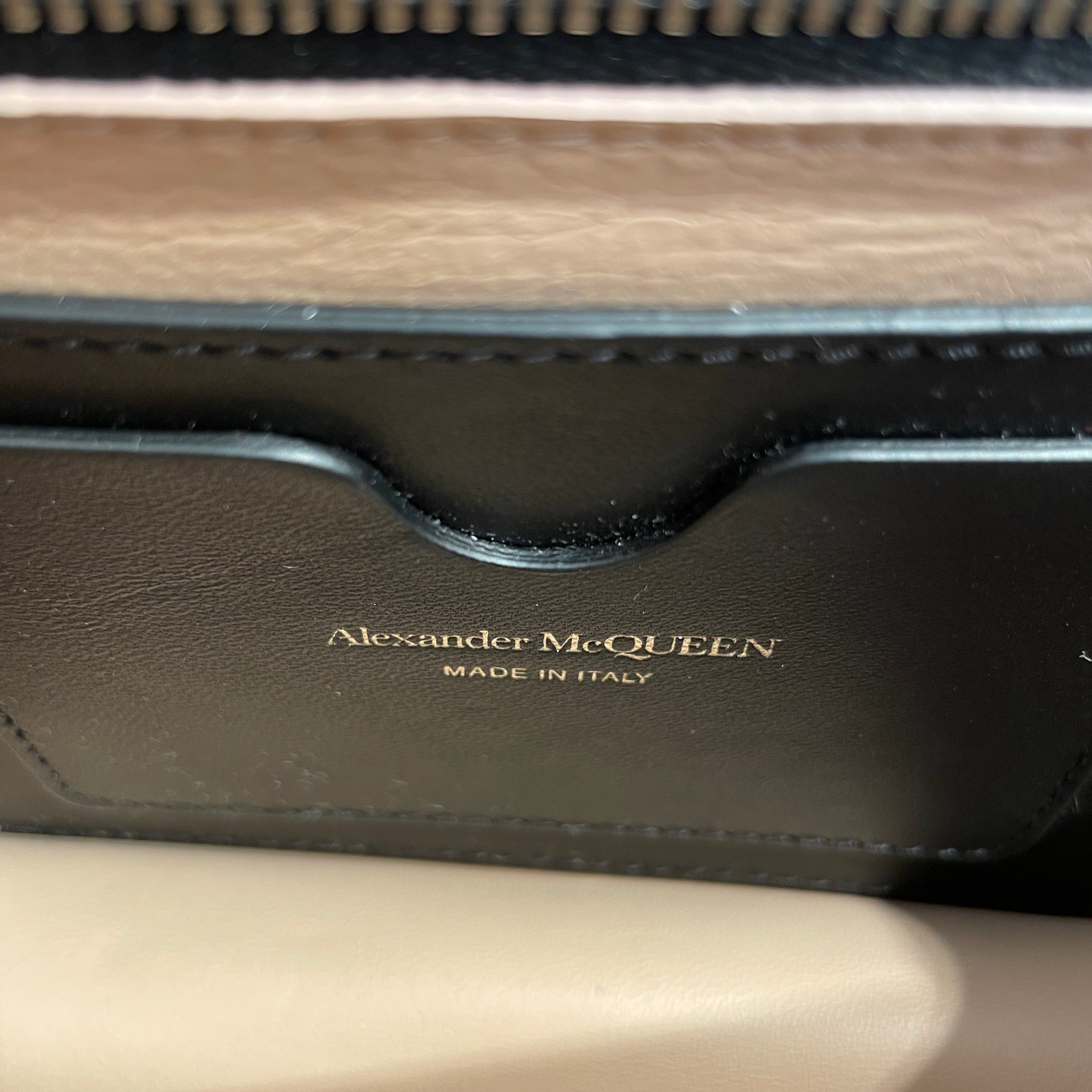 Alexander McQueen/Clutch Bag/Leather/BLK/finger clutch view 5