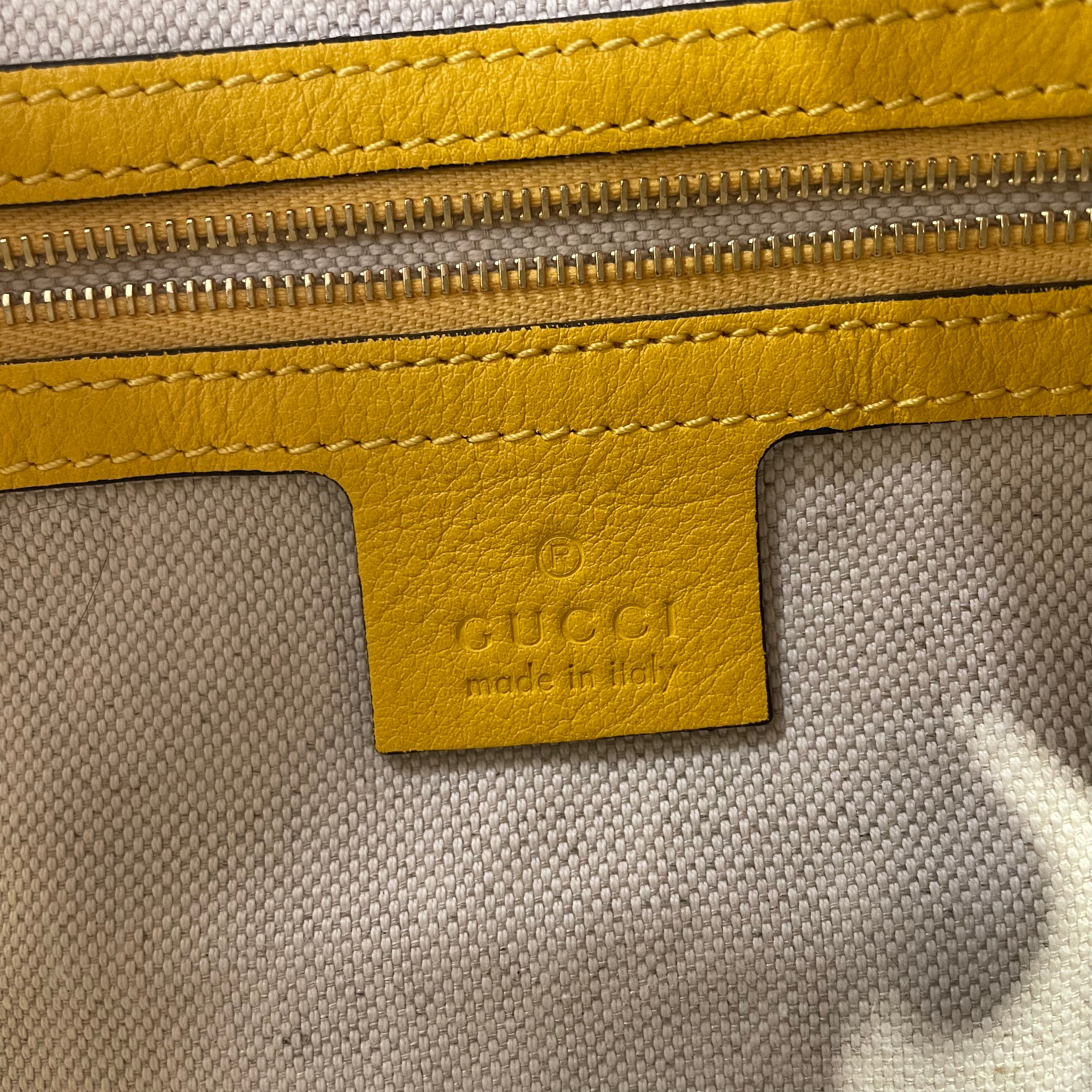 GUCCI/Cross Body Bag/Monogram/Leather/GLD/STAR MONOGRAM CROSS BODY view 4