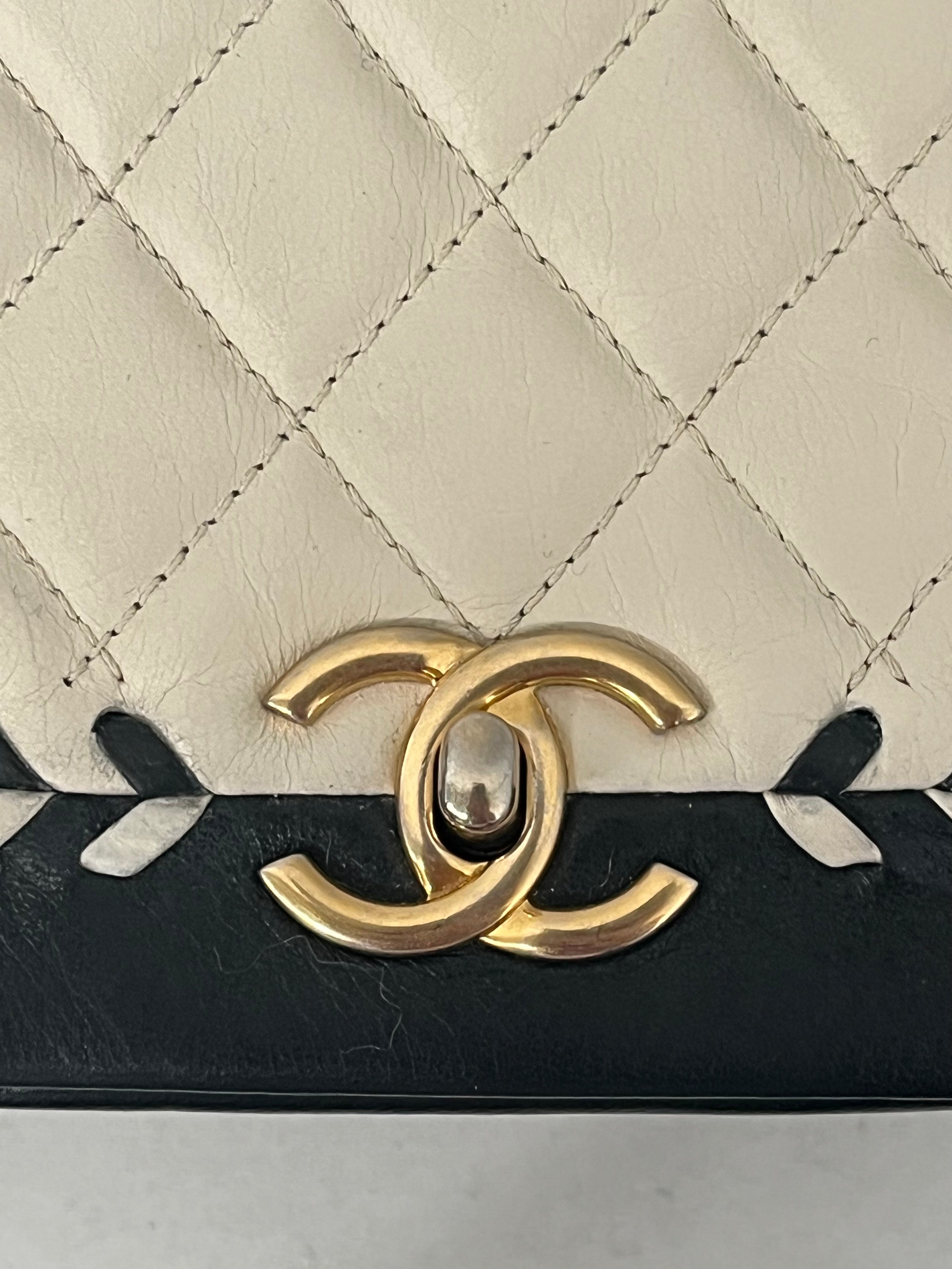 CHANEL/Bag/Leather/WHT/BRAIDED SADDLE FLAP 25462696 view 4