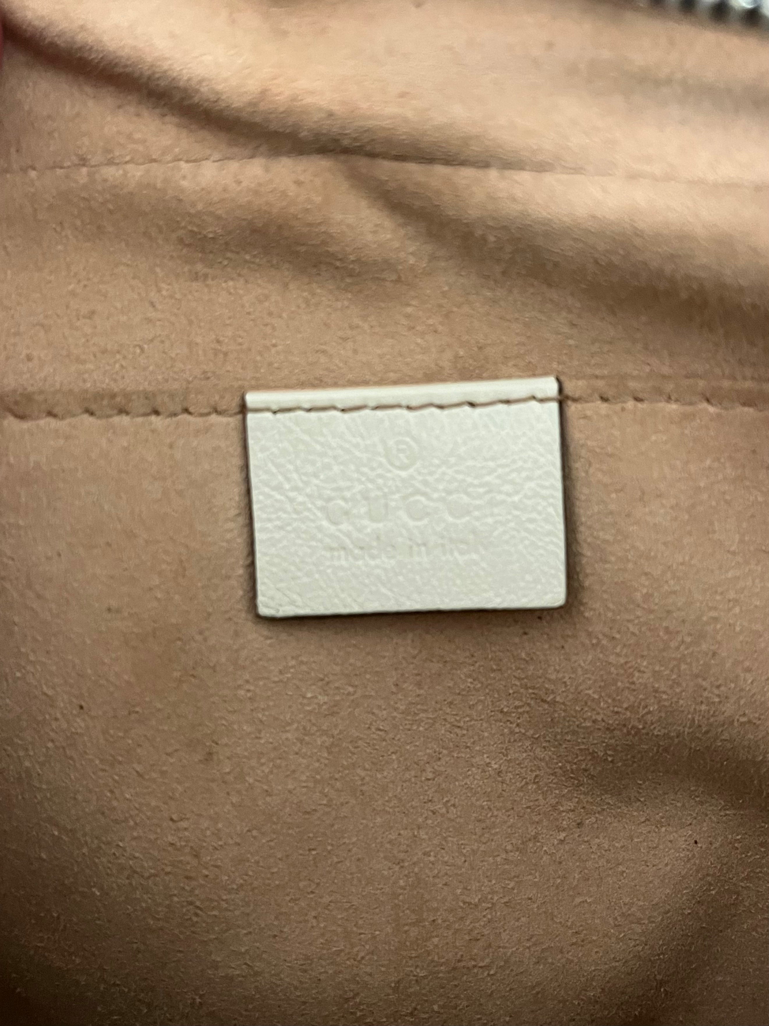 GUCCI/Cross Body Bag/Border/Leather/NVY/GG MARMONT SMALL TORCHON view 3
