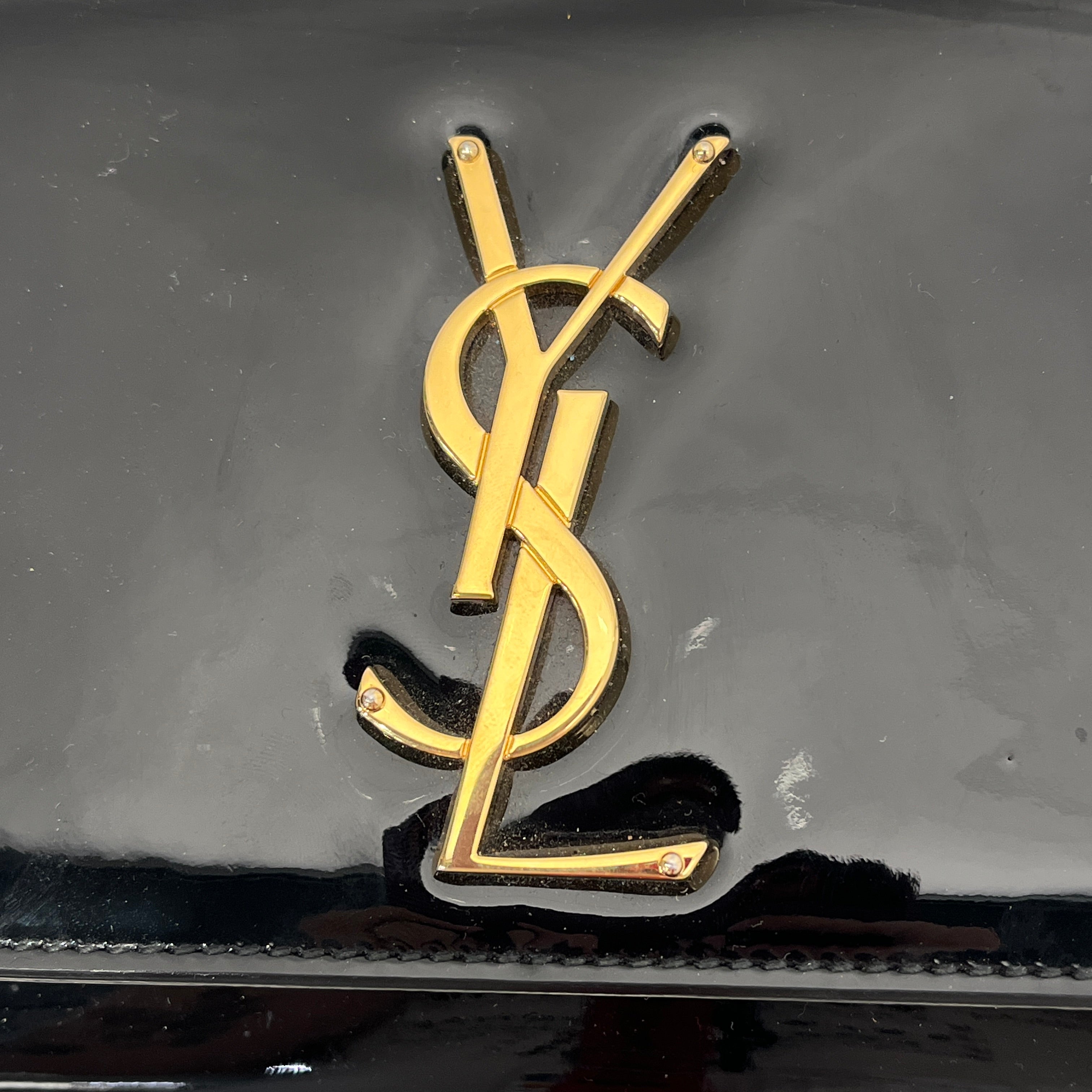 SAINT LAURENT/Clutch Bag/Leather/BLK/PATENT CASSANDRE/GOLD HARDWARE view 6