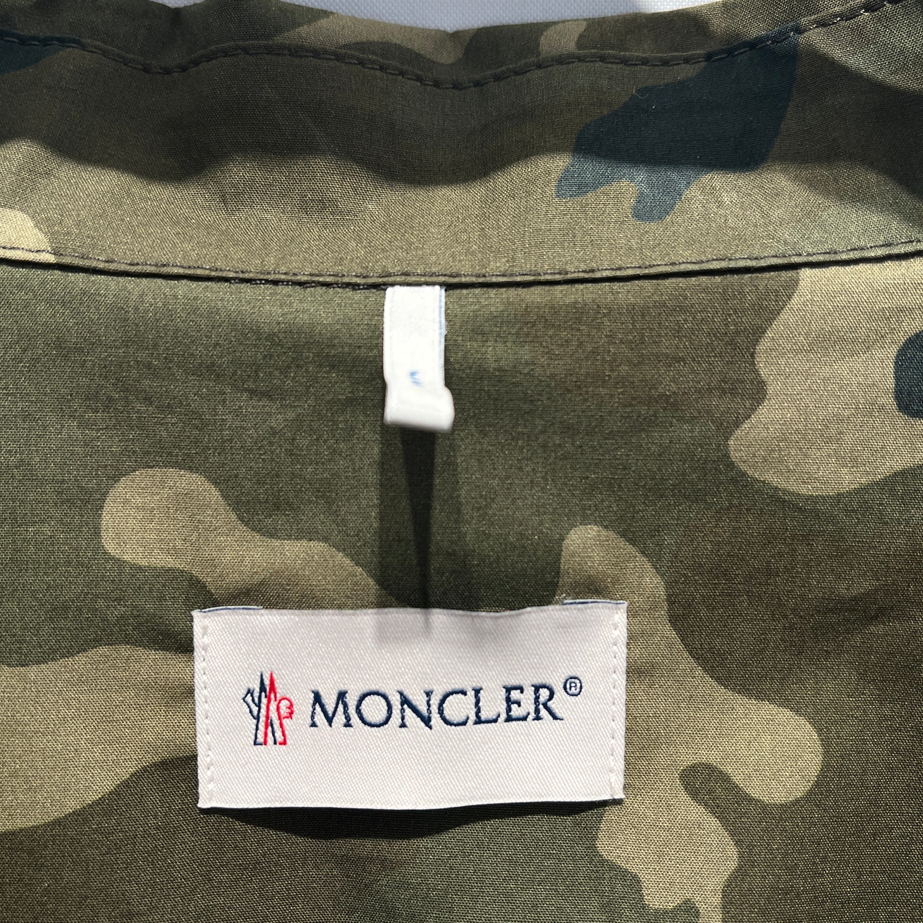 MONCLER/SS Shirt/L/Cotton/GRN/Camouflage/CAMO CAMP BUTTON DOWN view 3