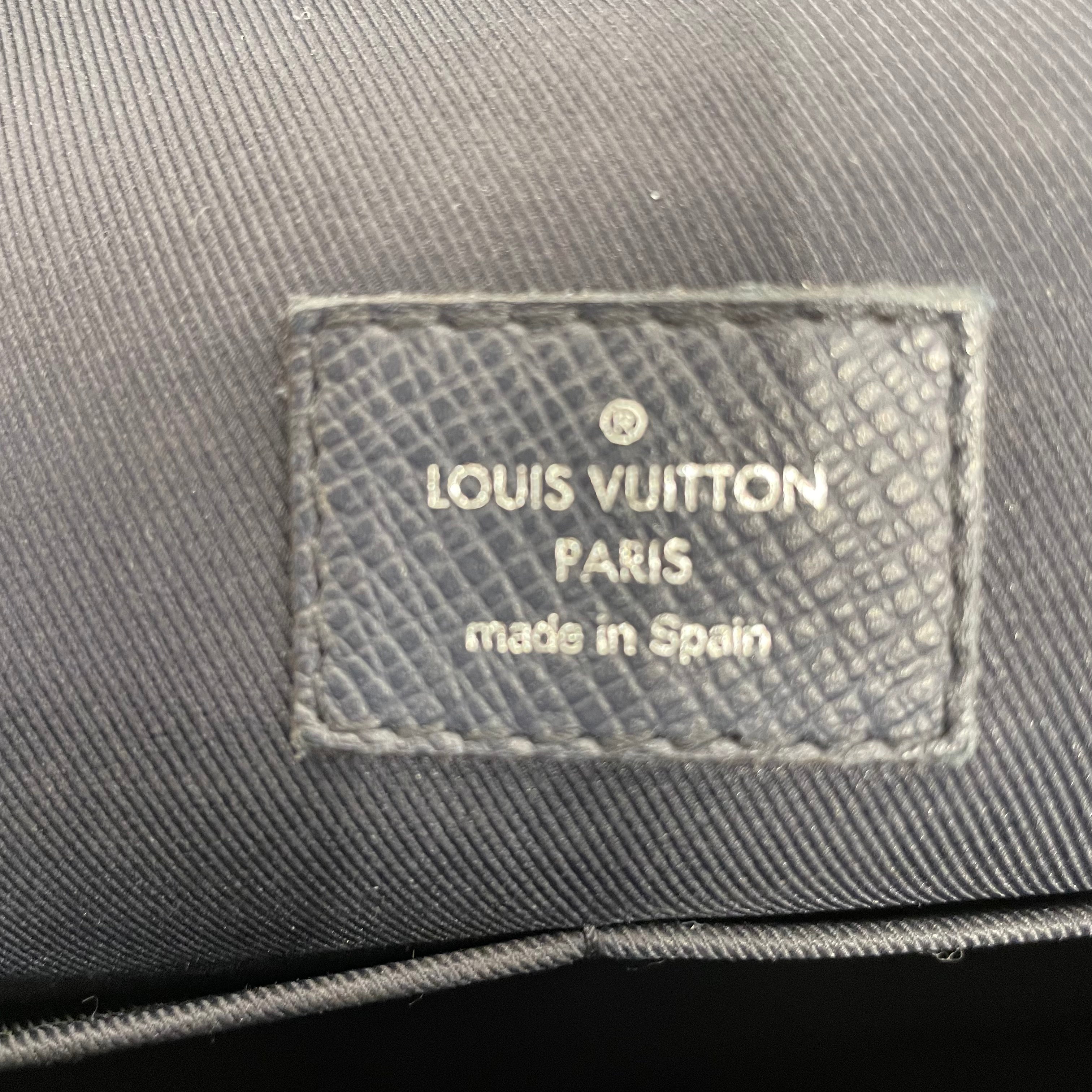 LOUIS VUITTON/Cross Body Bag/Monogram/Leather/WHT/MESSENGER BAG view 4