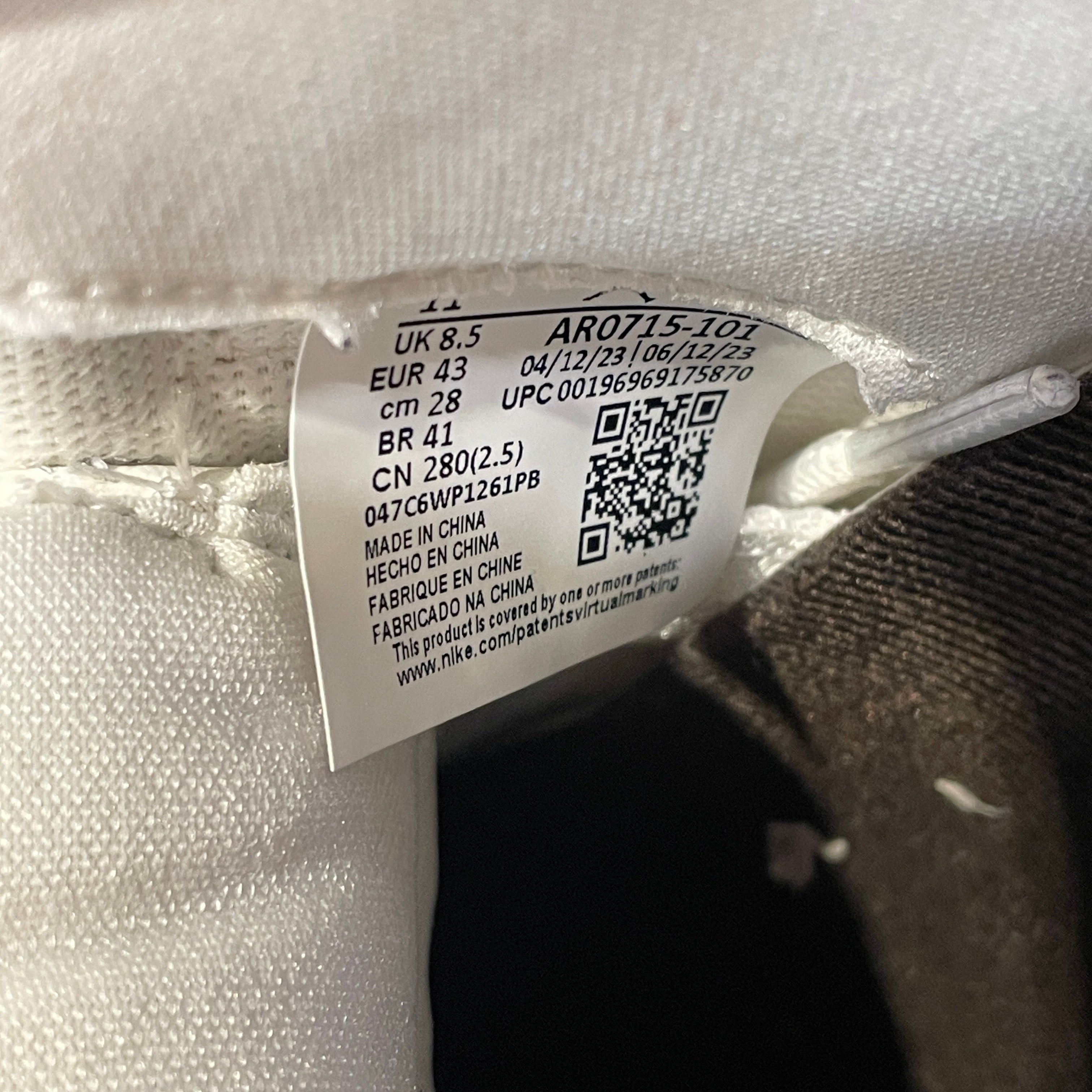 NIKE/AIR JORDAN 11/Hi-Sneakers/US 11/BRW/AR0715-101 view 4