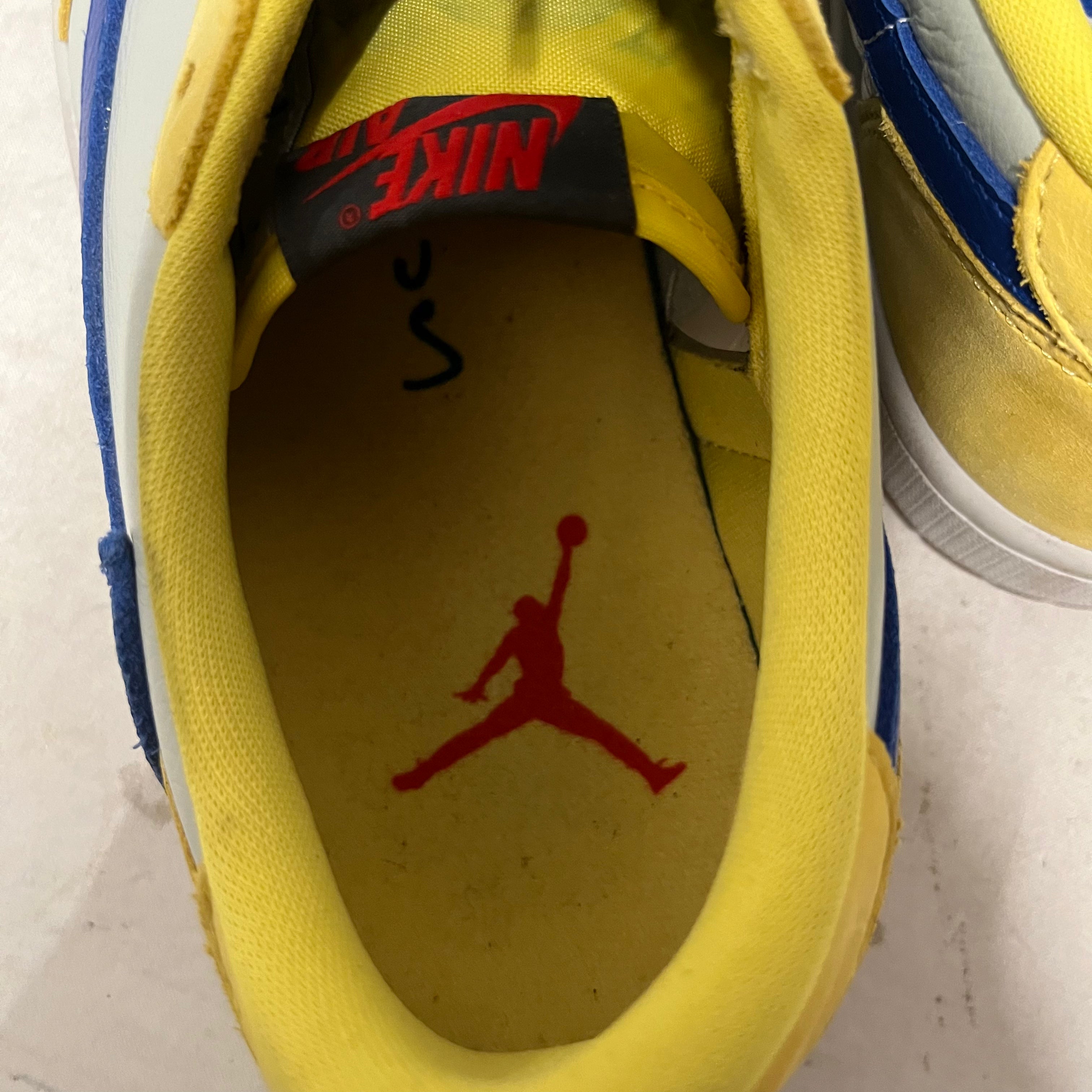 JORDAN BRAND/TRAVIS SCOTT/Low-Sneakers/US 12/Leather/YEL/DZ4137700 view 4