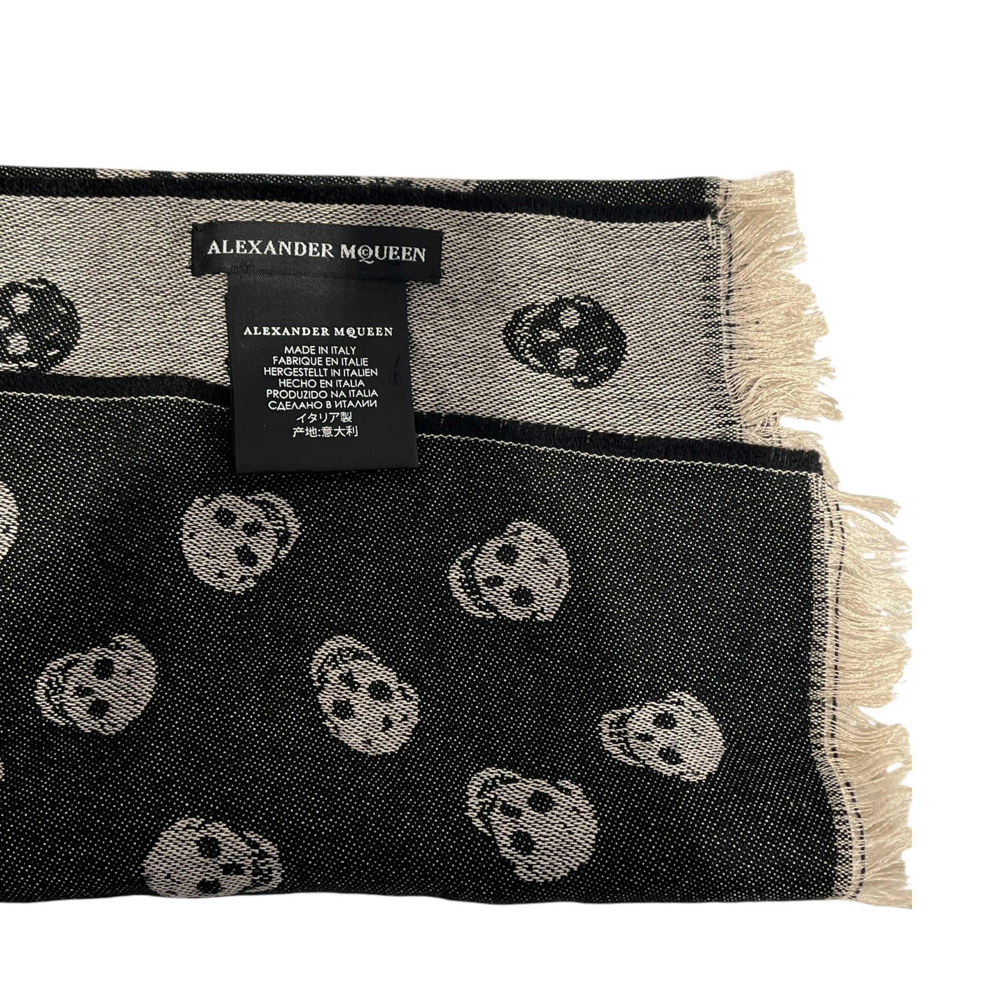 Alexander McQueen/Scarf/All Over Print/Wool/BLK/M's/Black Skull Classic AQ Scarf view 2