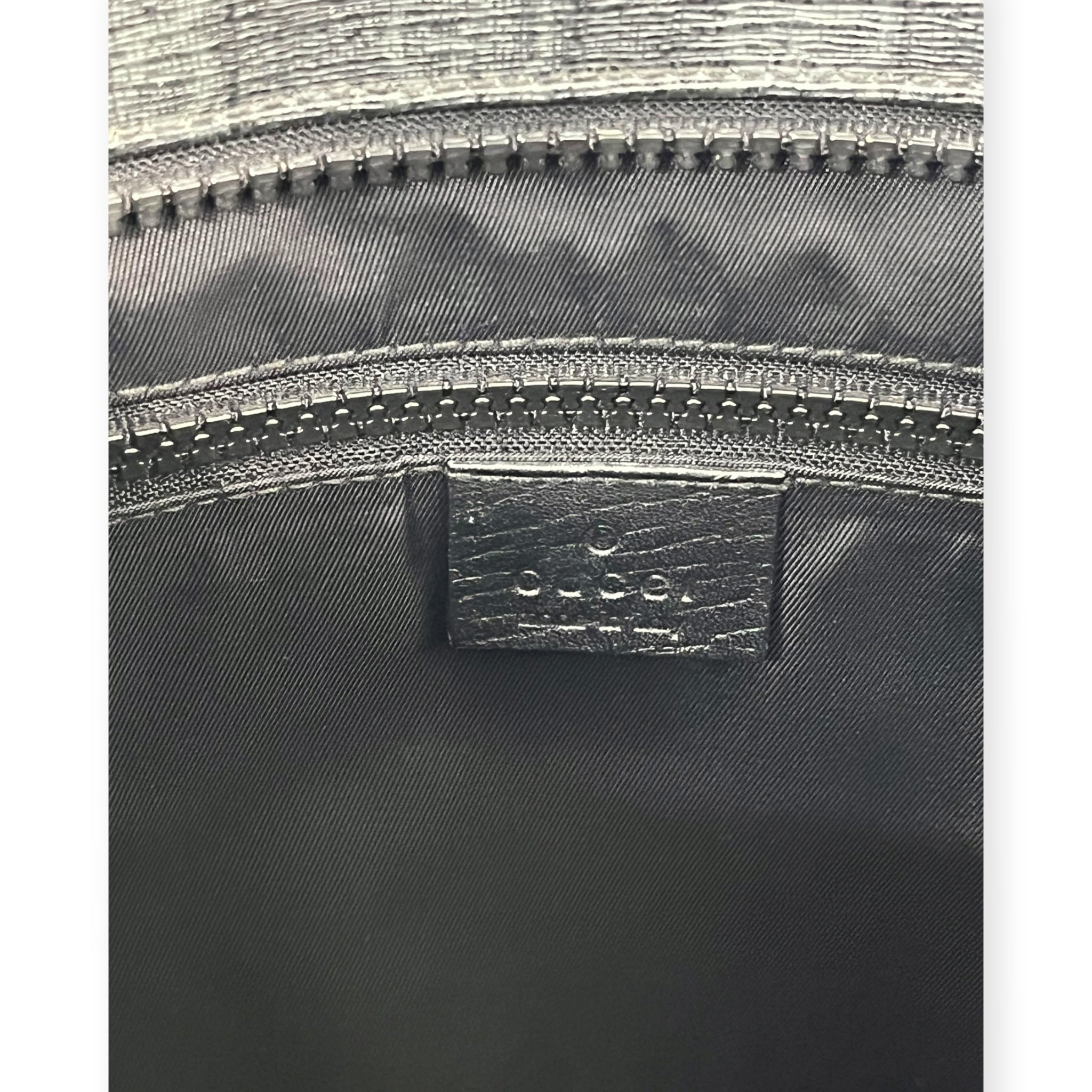 GUCCI/Cross Body Bag/Monogram/Leather/BLK/gg supreme messenger tote view 7