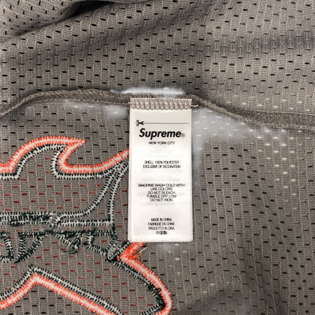 Supreme/T-Shirt/L/Nylon/GRY/OLD ENGLISH JERSEY view 4
