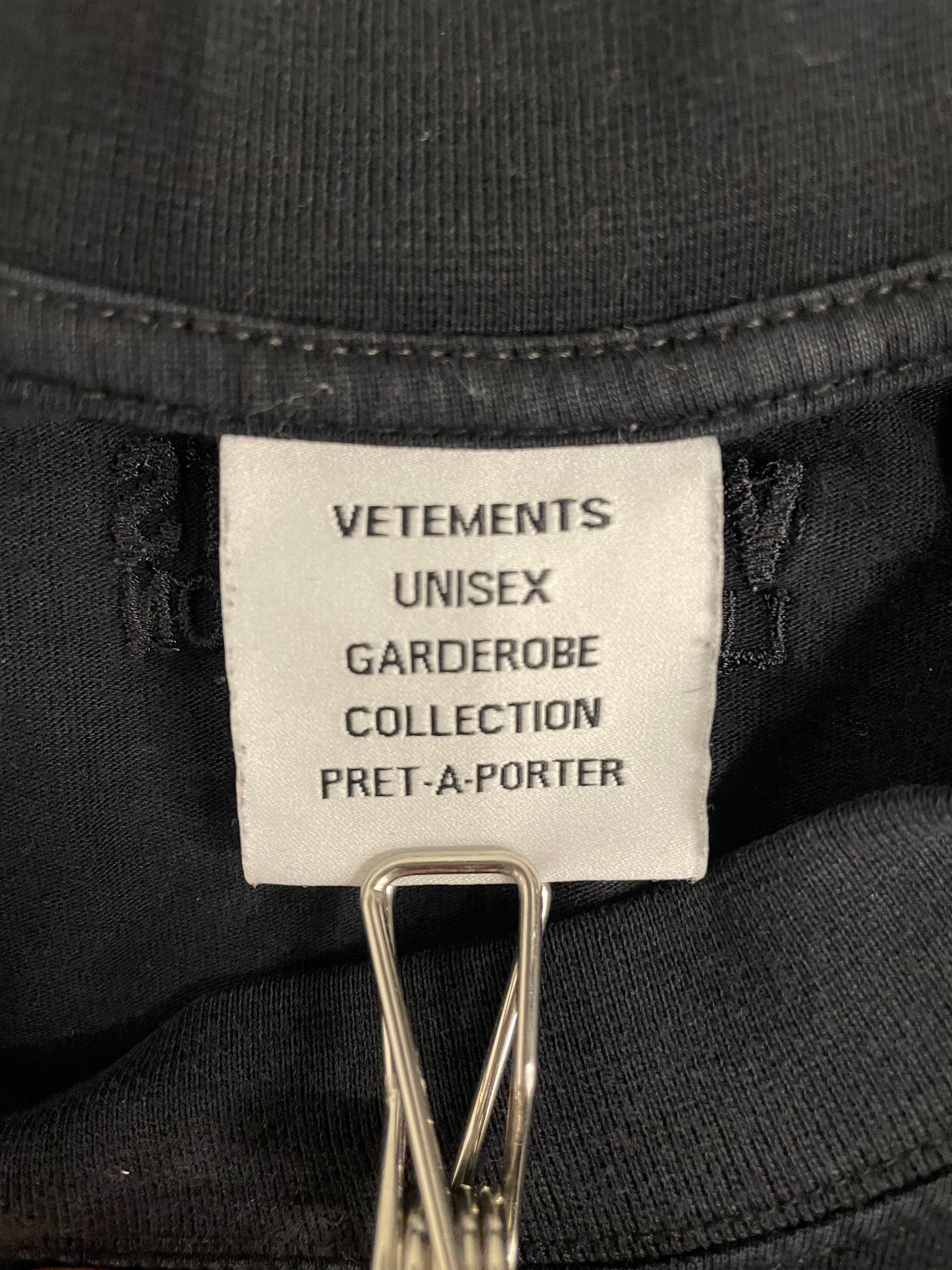 VETEMENTS/T-Shirt/S/Cotton/BLK/Graphic/foreign gym graphic view 3