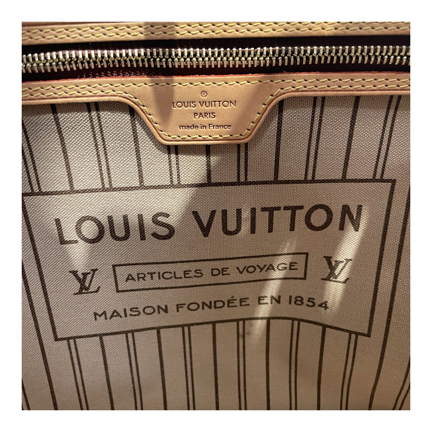 LOUIS VUITTON/Tote Bag/Monogram/Leather/BRW/NEVERFUL PM/BEIGE IN view 3