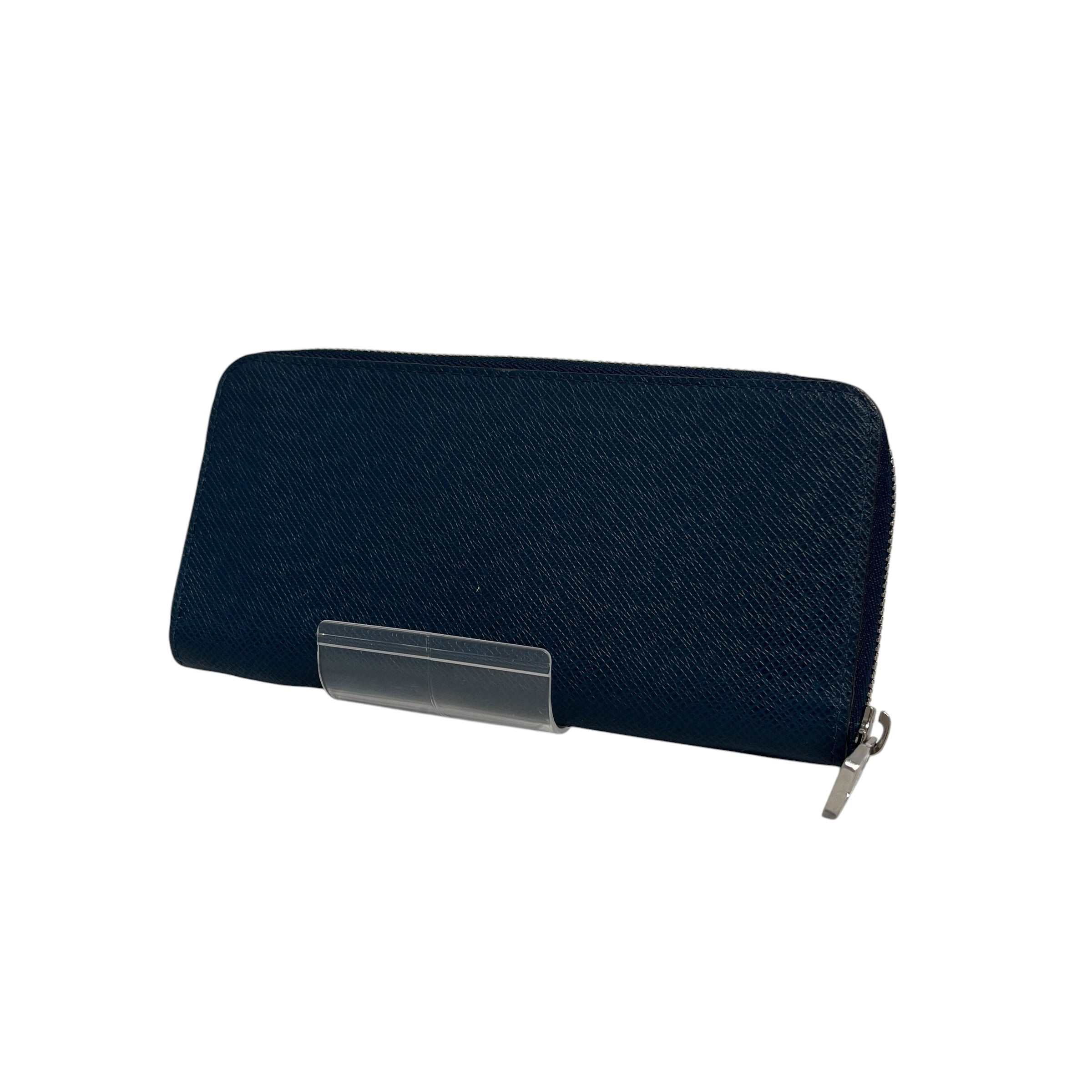 LOUIS VUITTON/Bifold Wallet/Leather/NVY/M's/taiga view 2