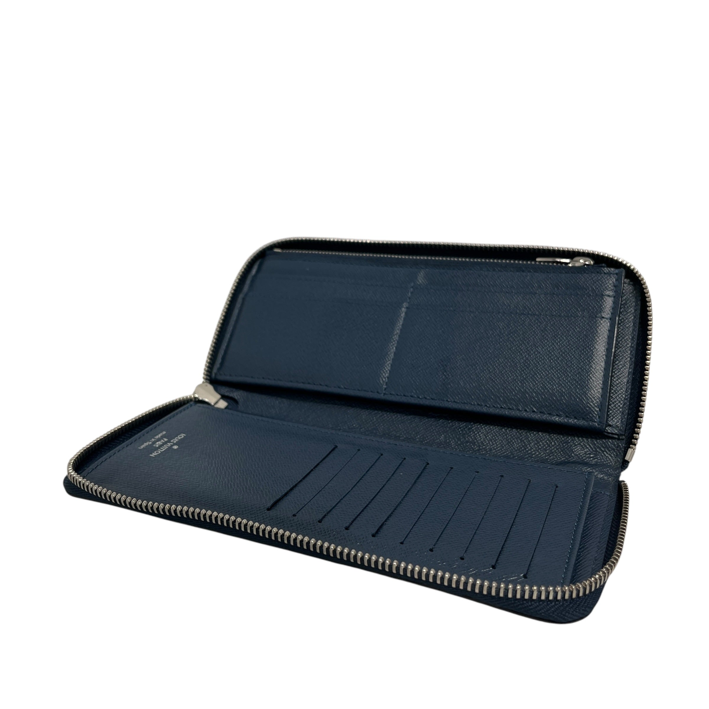 LOUIS VUITTON/Bifold Wallet/Leather/NVY/M's/taiga view 4