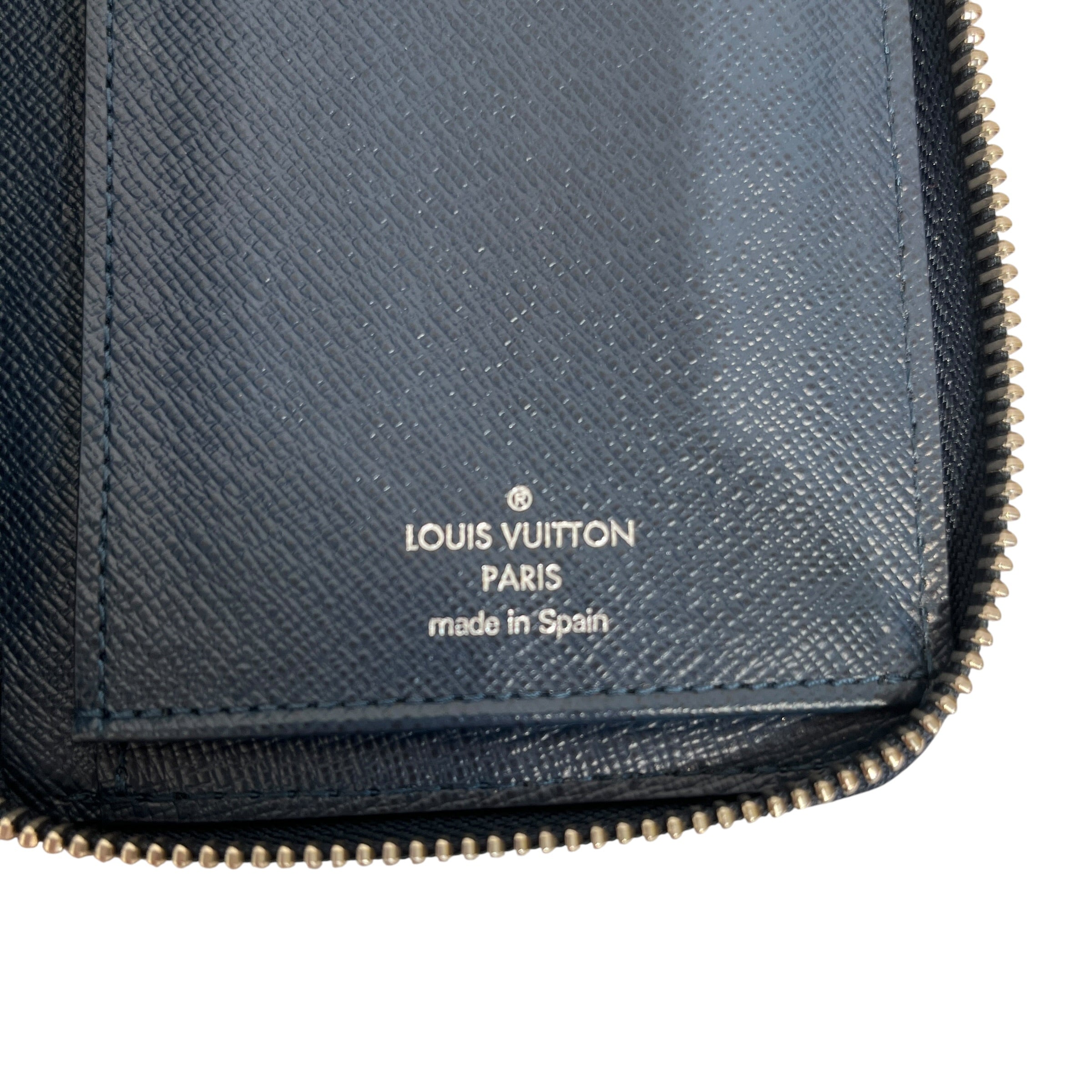 LOUIS VUITTON/Bifold Wallet/Leather/NVY/M's/taiga view 5