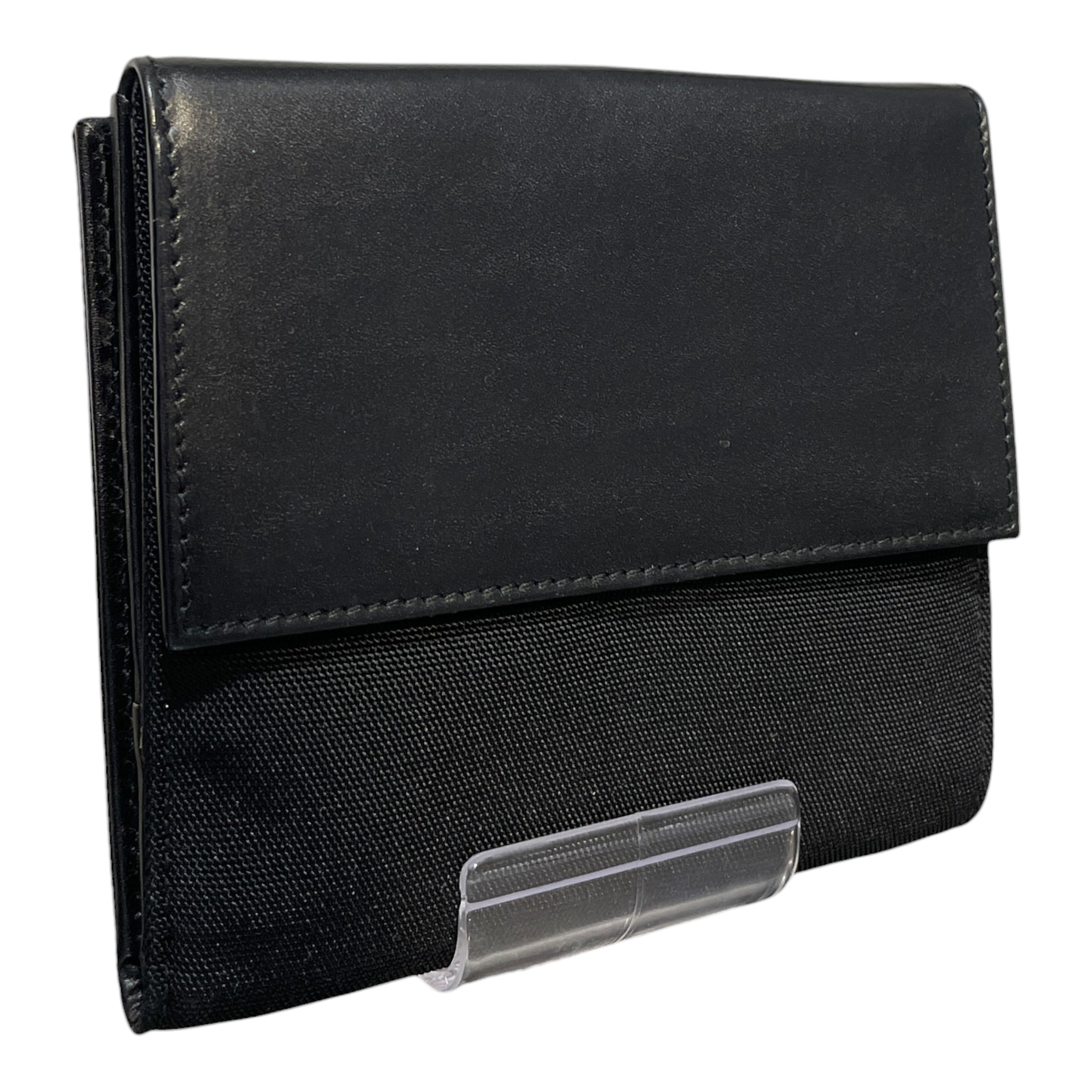 GUCCI/Wallet/Leather/BLK/TrriFold Wallet  Silver Clasp view 2
