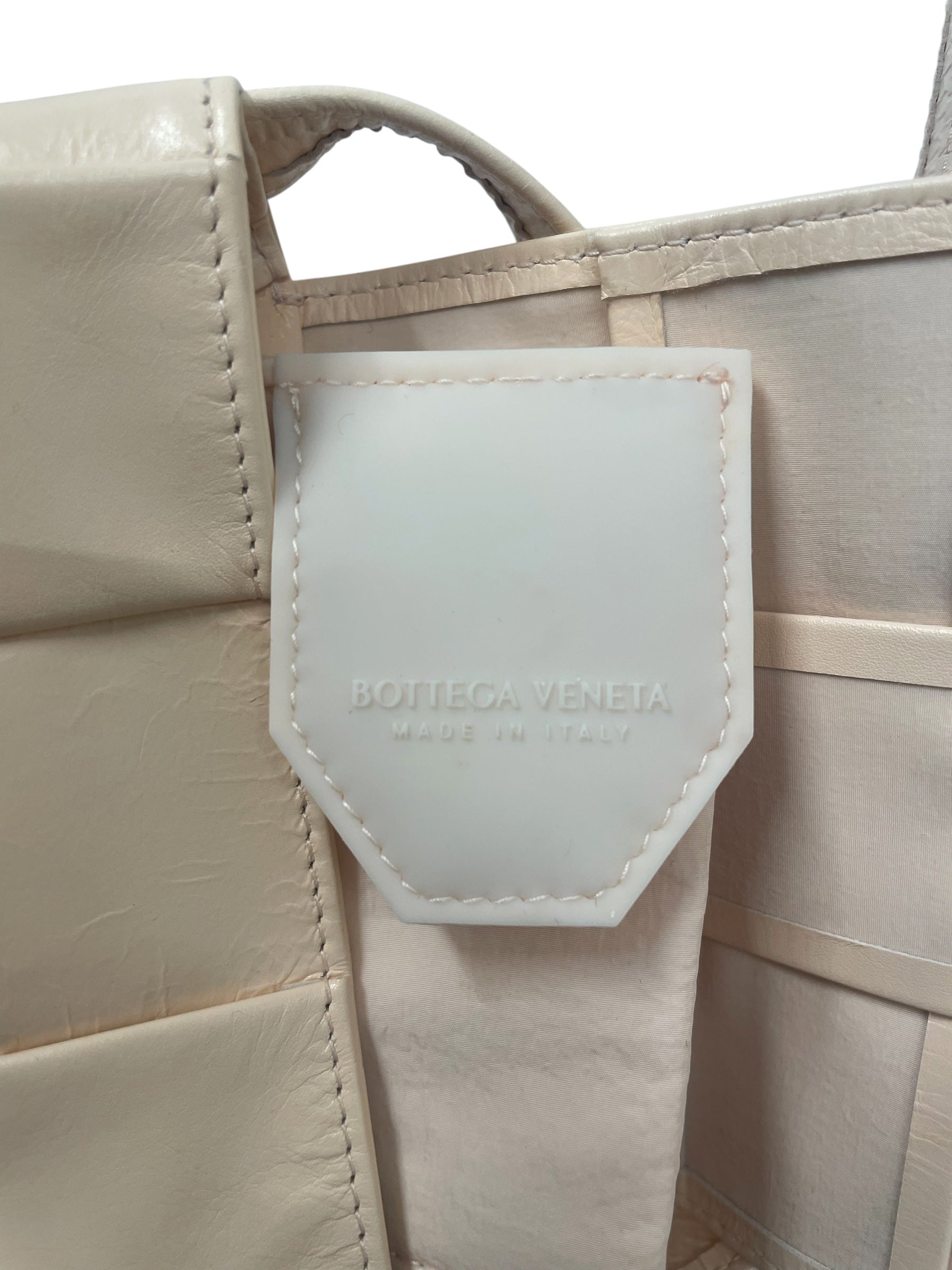 BOTTEGA VENETA/Cross Body Bag/Leather/PNK/INTRECCIATO CASSETTE MINI view 3