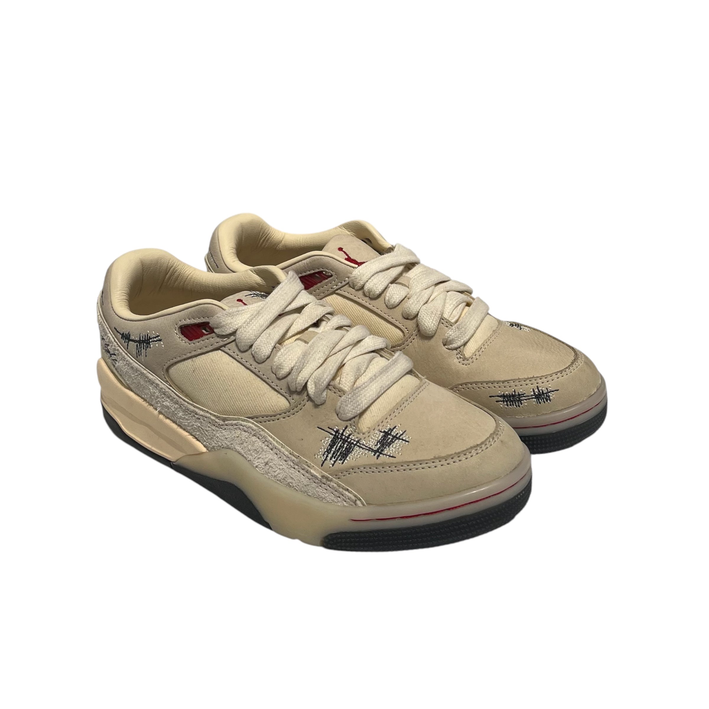 NIKE/WHO DECIDES WAR/Low-Sneakers/US 8/WHT/wdw flight court view 1