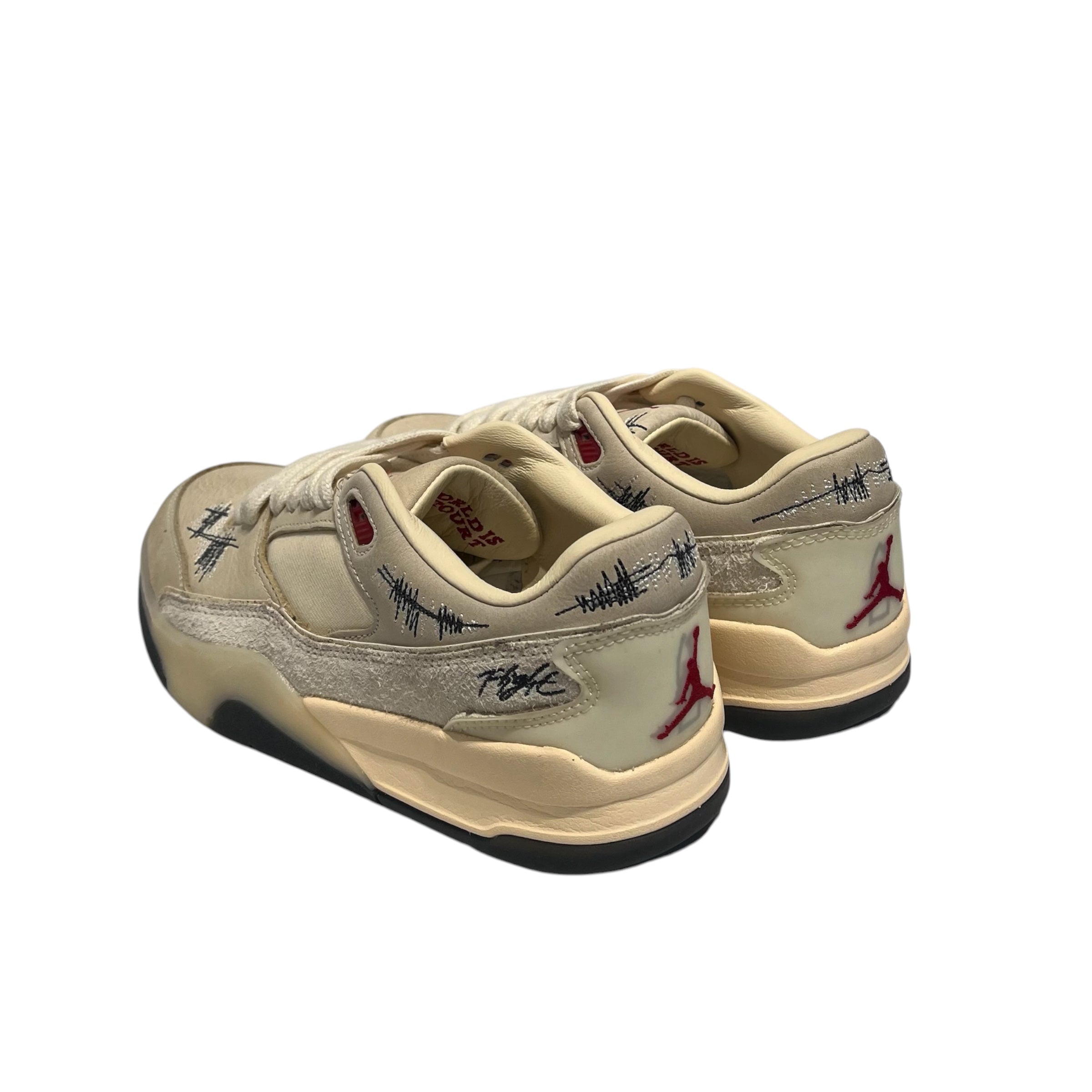 NIKE/WHO DECIDES WAR/Low-Sneakers/US 8/WHT/wdw flight court view 2
