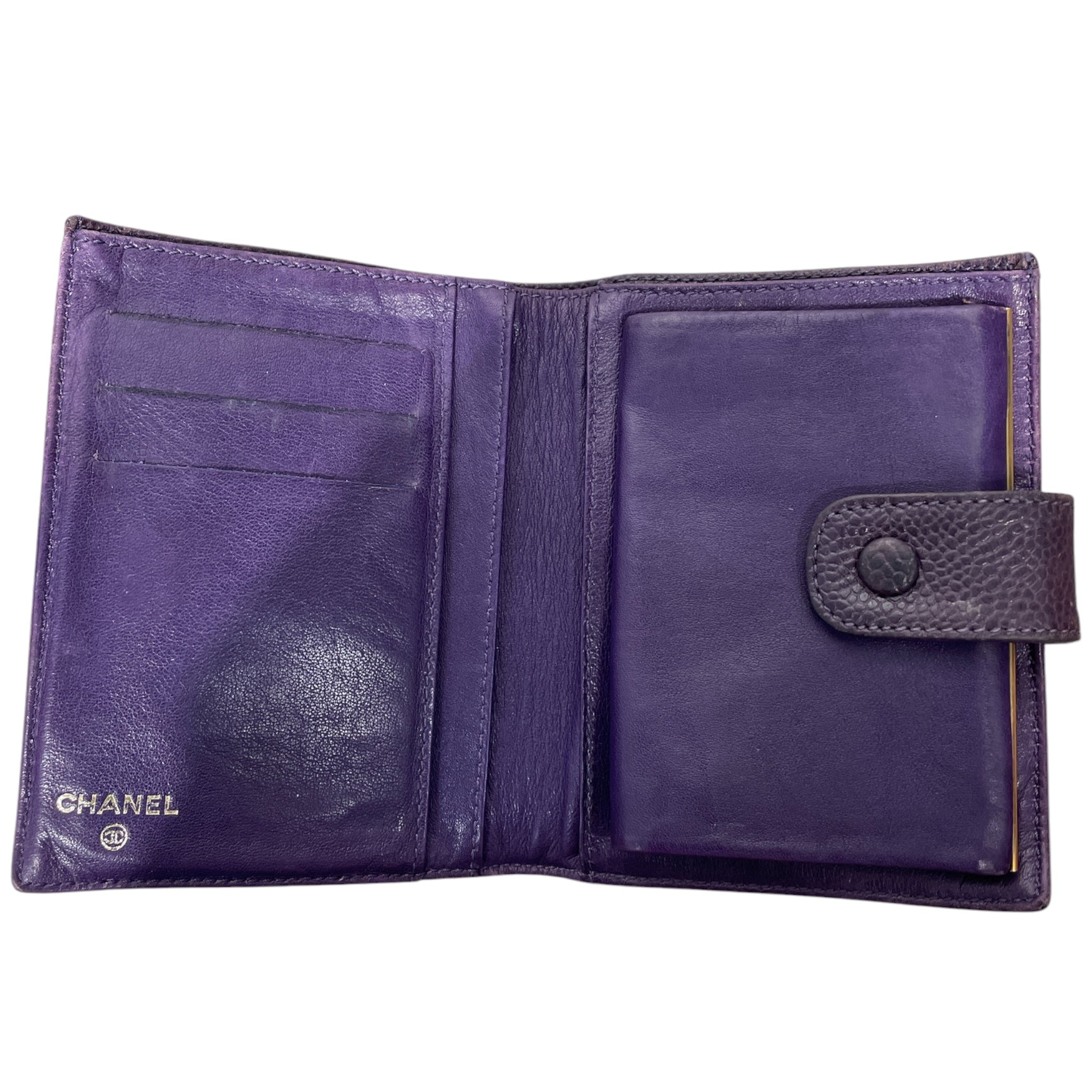 CHANEL/Bifold Wallet/Leather/PPL/coin pocket gold hardware view 3
