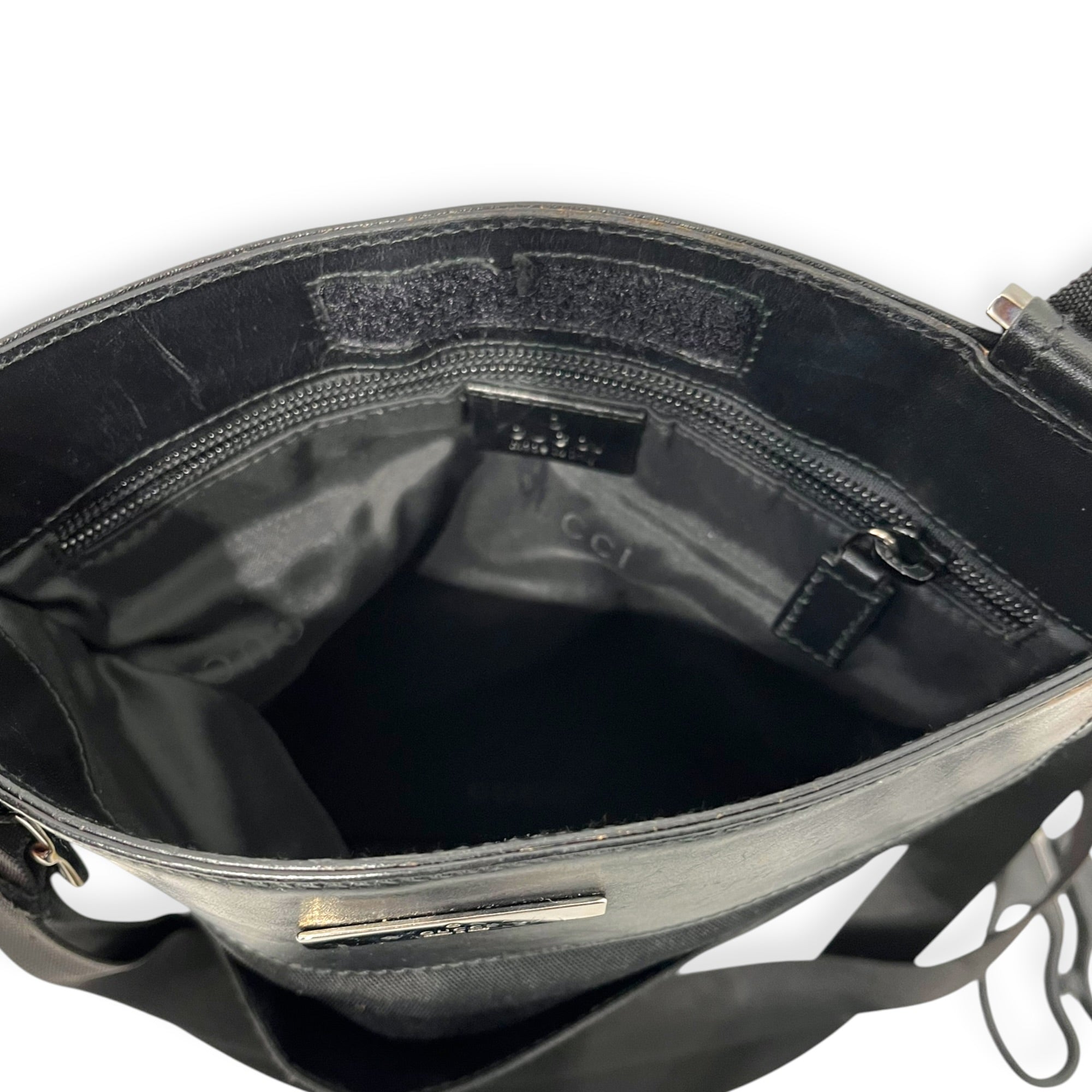 GUCCI/Bag/Cotton/BLK/adjustable strap leather top view 3